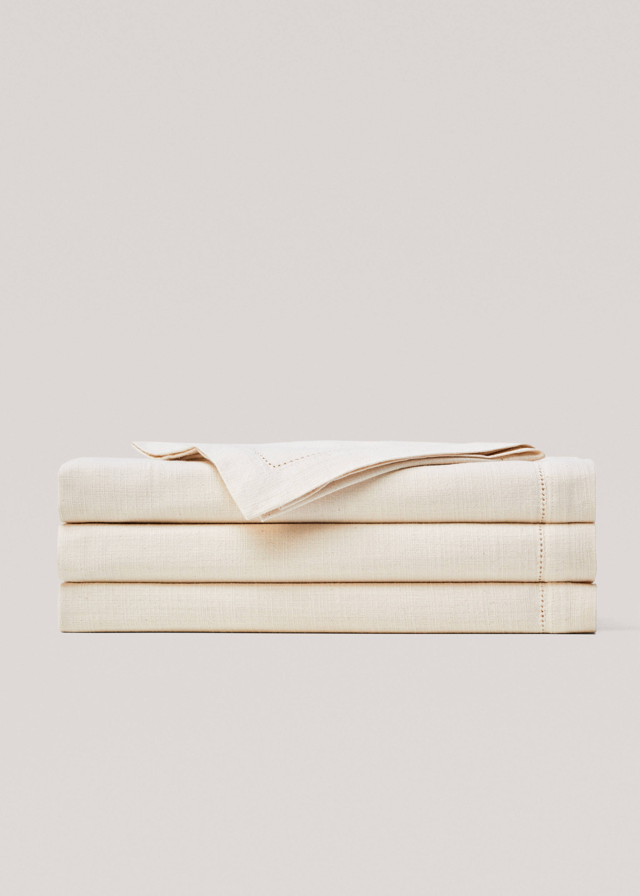 Napkin with hemstitch detail  - Details of the article 3