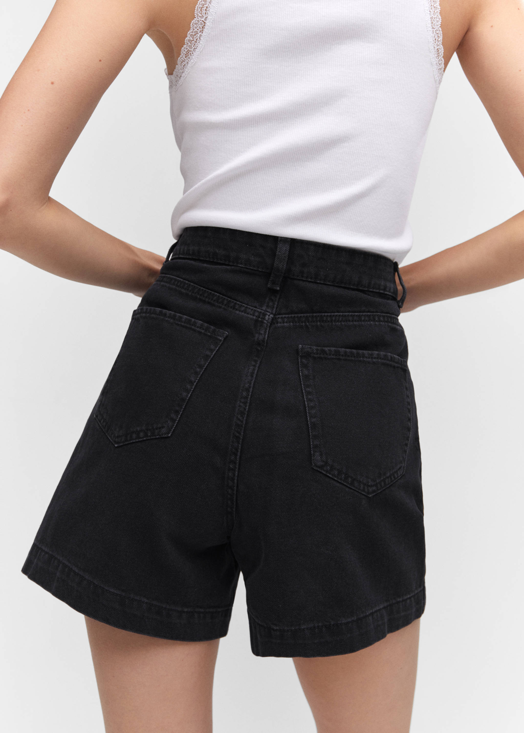 Slouchy pleated shorts - Details of the article 6