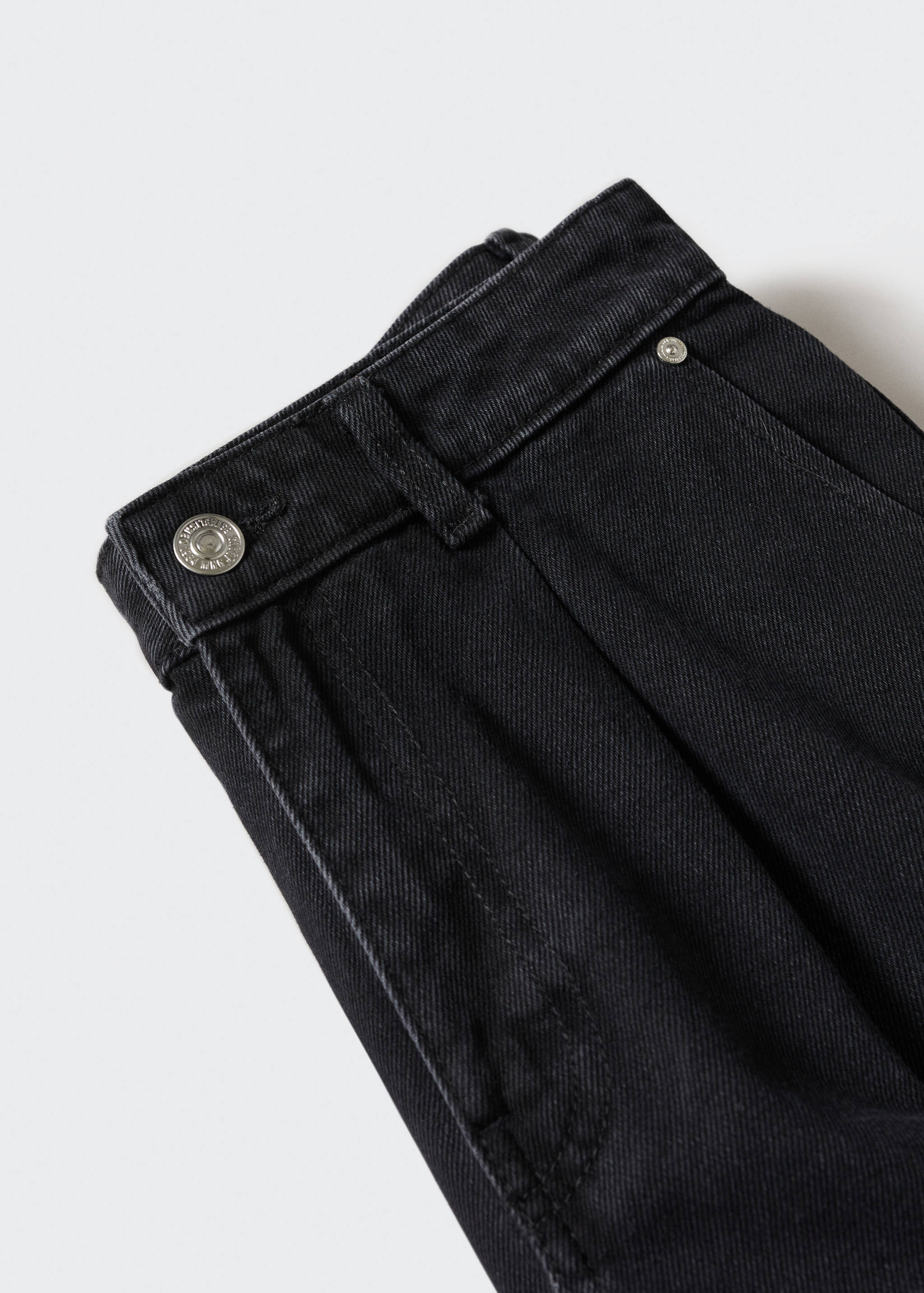 Slouchy pleated shorts - Details of the article 8