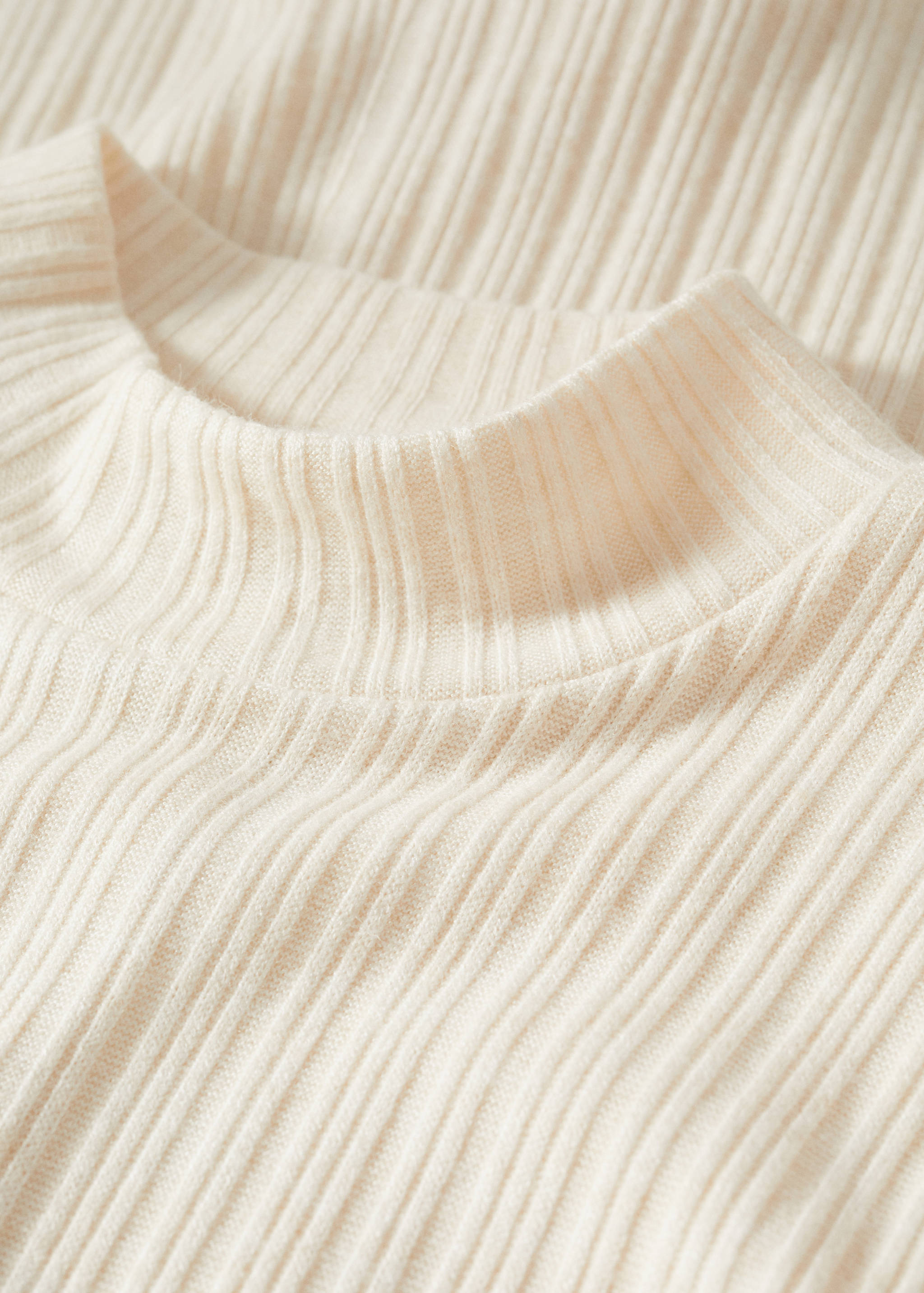 Short knitted dress - Details of the article 8