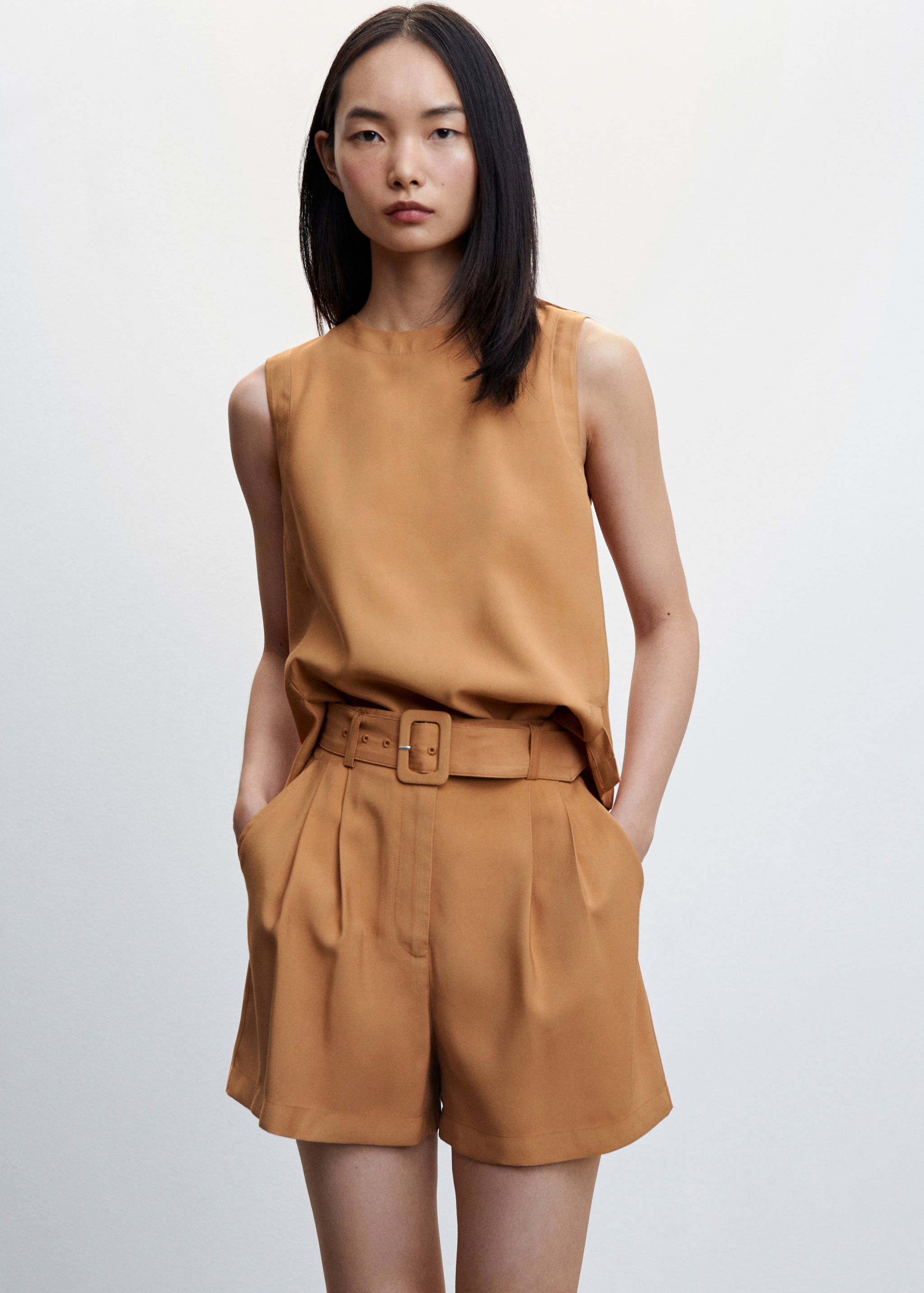Short ceinture pinces - Détail de l'article 1