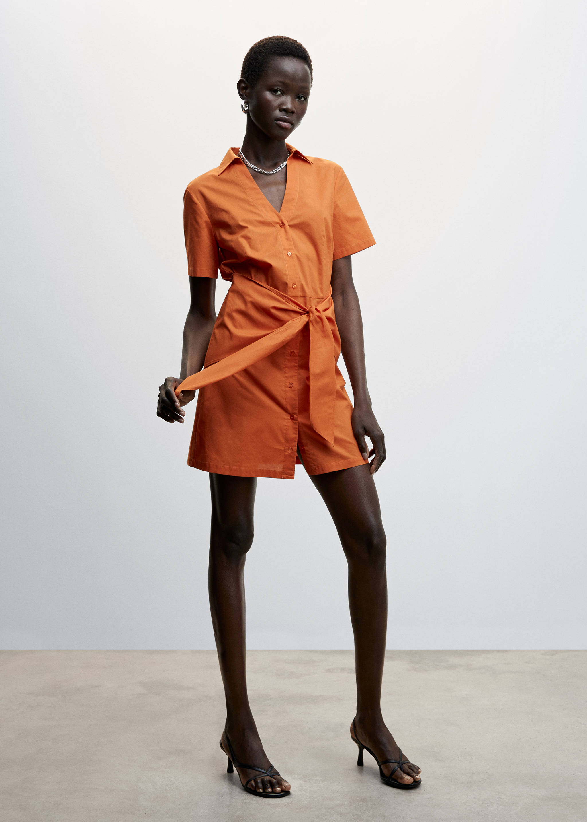 Hemdkleid mit Taillenband - Allgemeine Ansicht