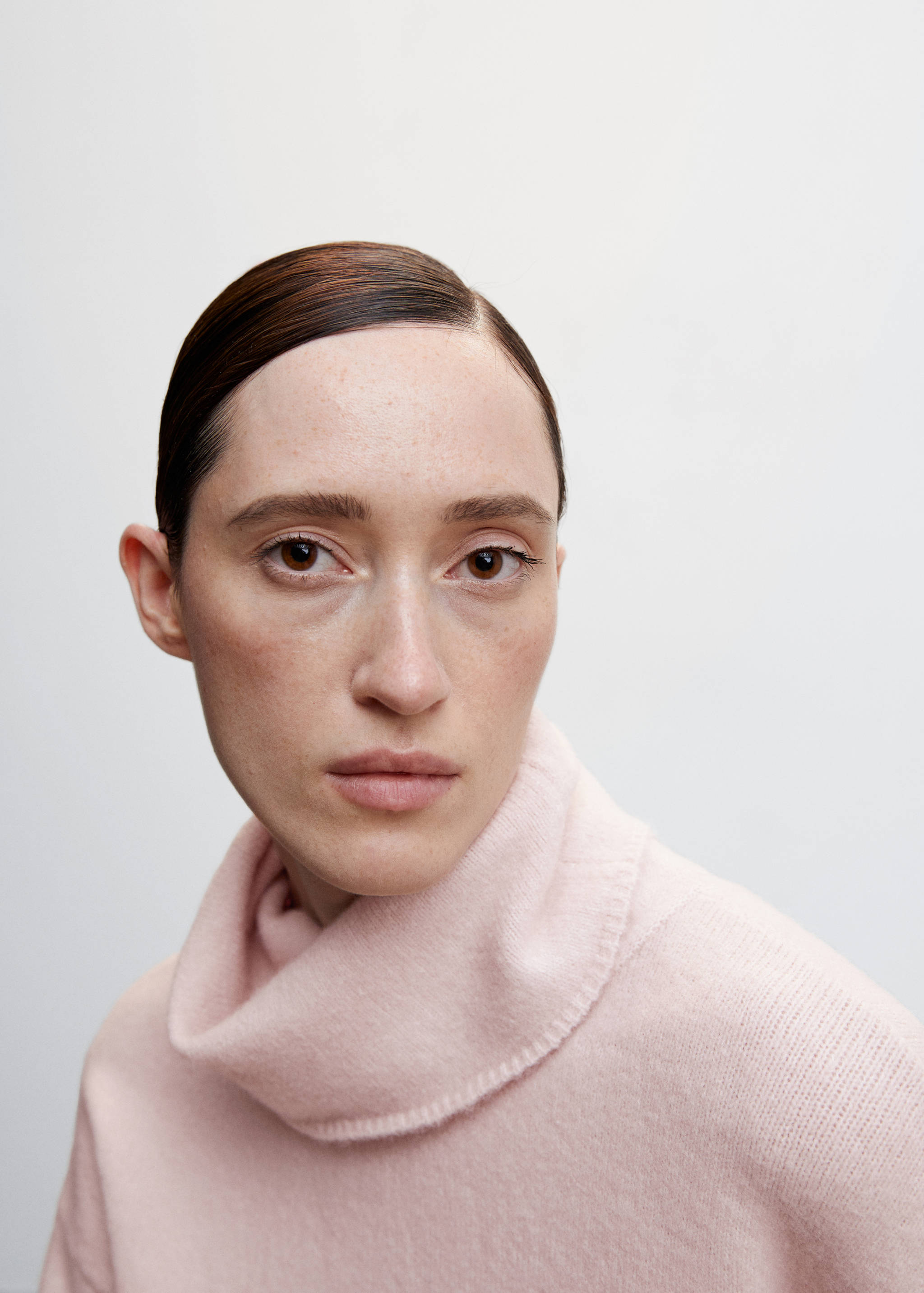 Vestido punto cuello vuelto - Detalle del artículo 1