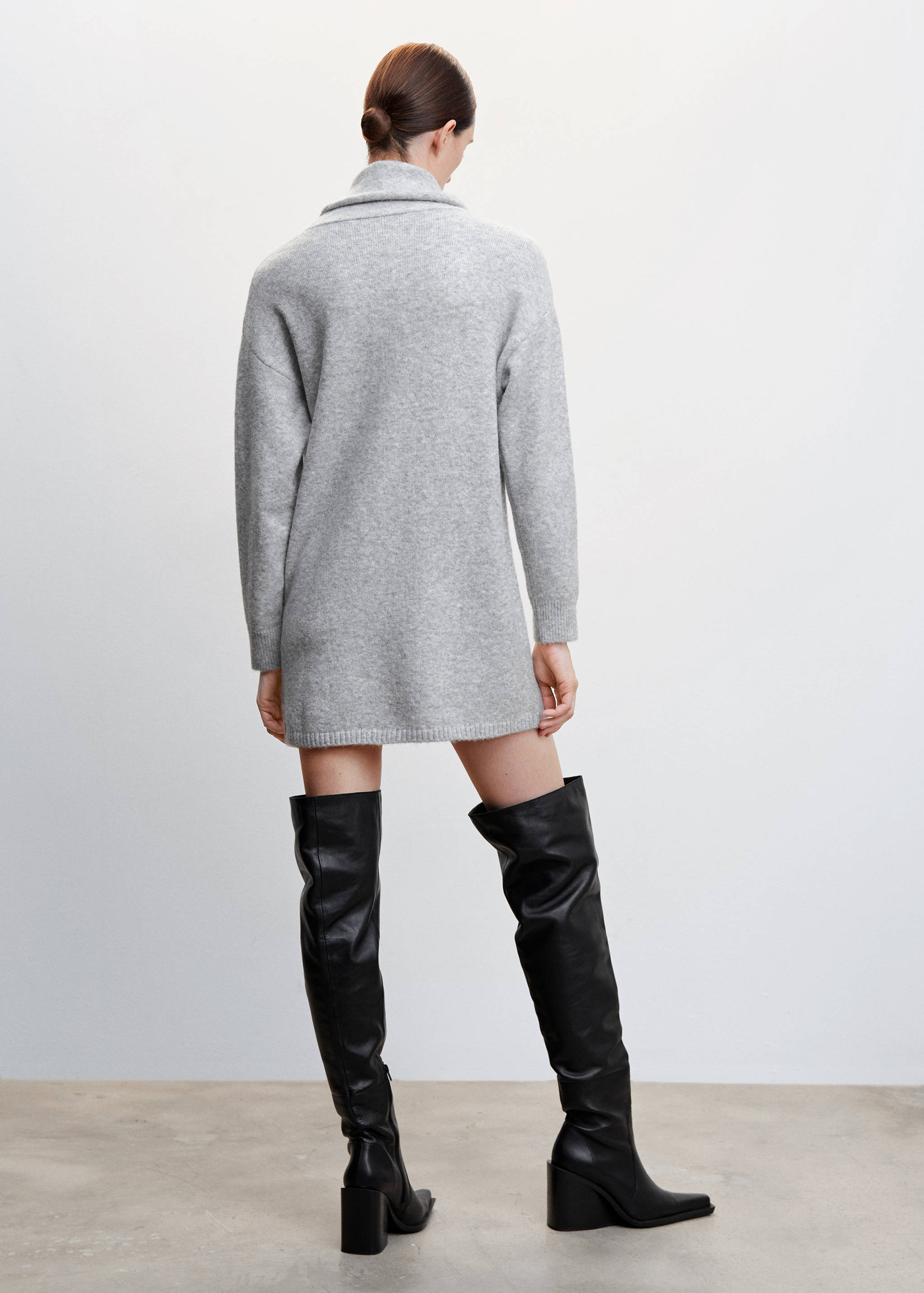 Vestido punto cuello vuelto - Reverso del artículo