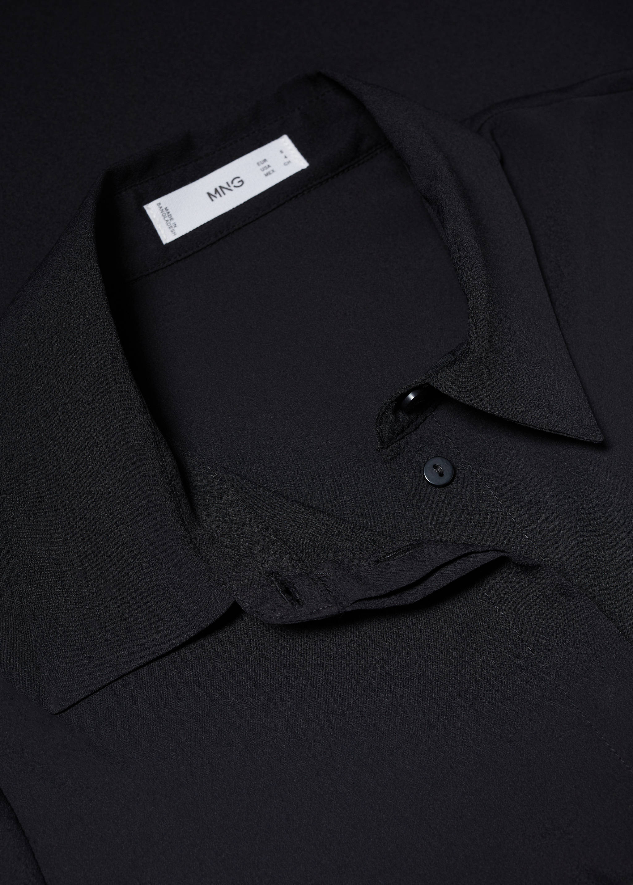 Buttoned flowy shirt - Details of the article 8