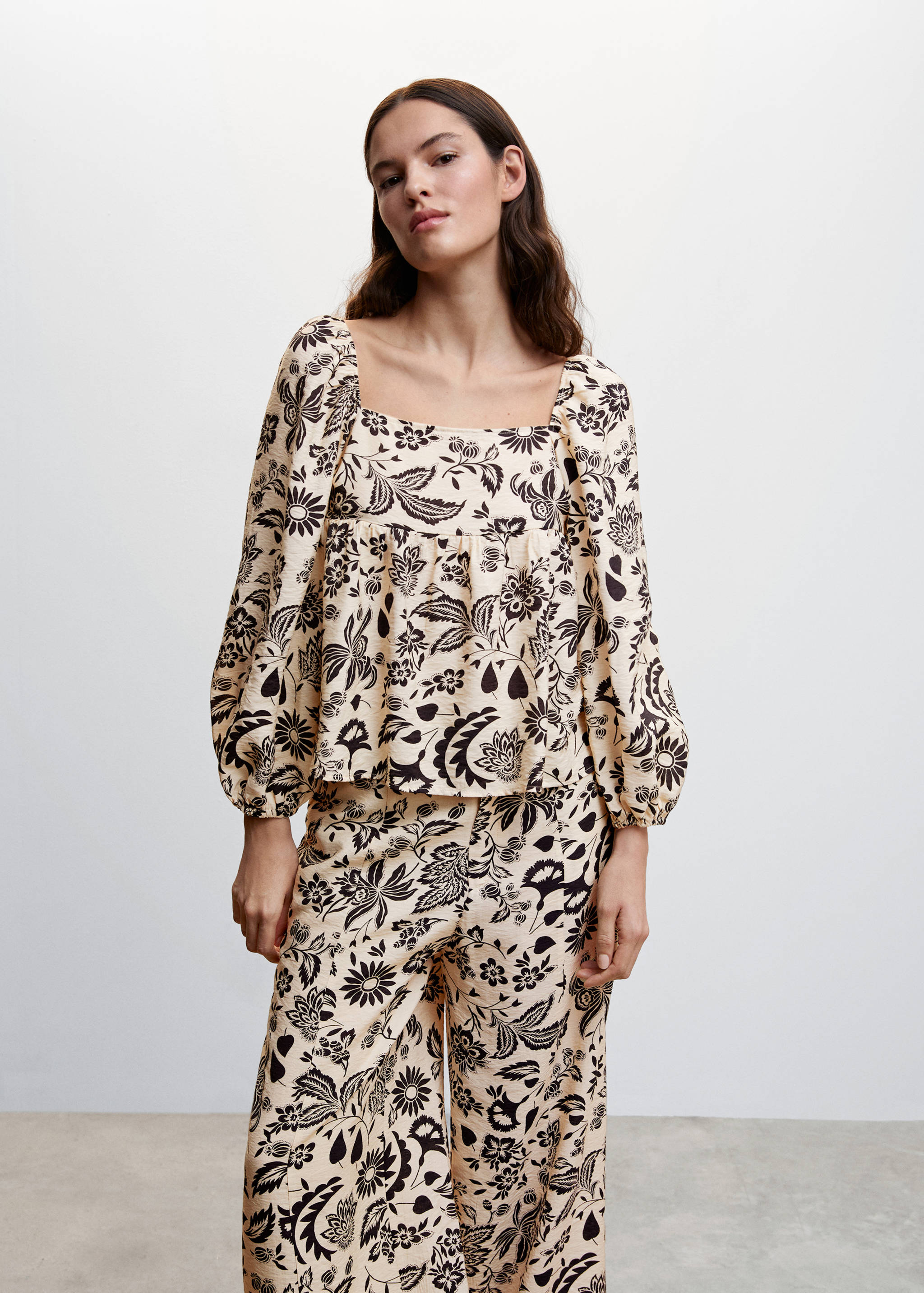 Blouse manches bouffantes - Plan moyen