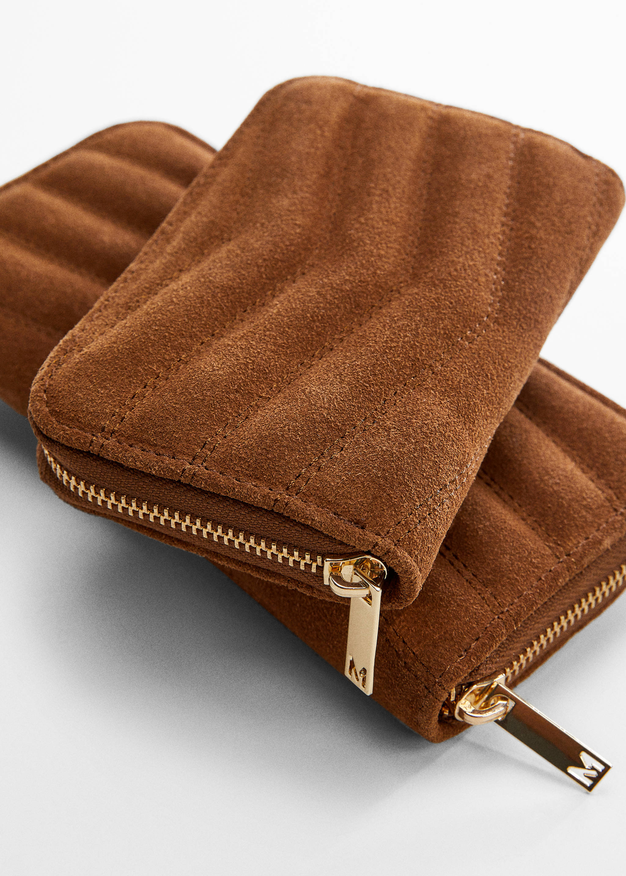 Padded leather wallet - Details of the article 2