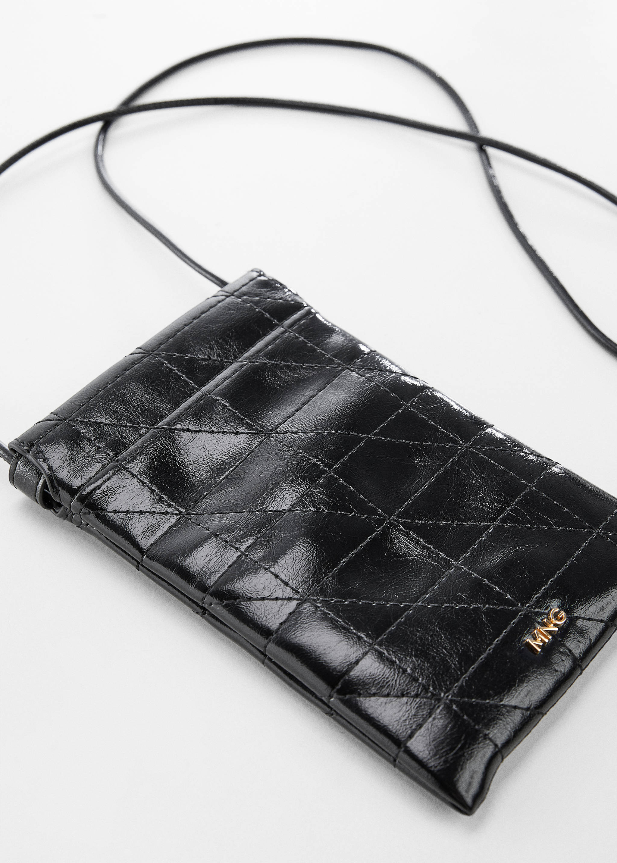 Funda móvil acolchada - Plano medio