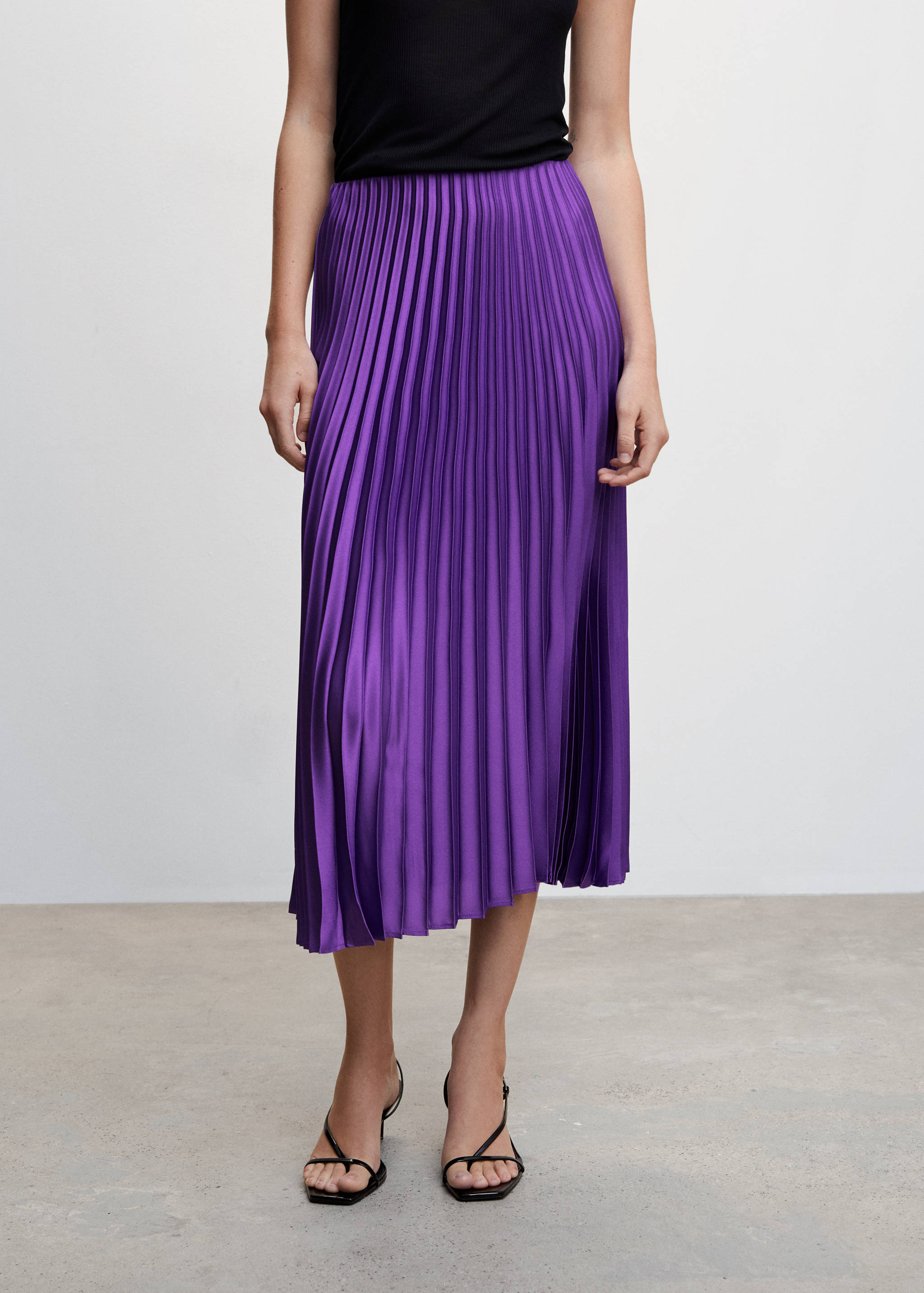 Satin pleated skirt - Medium plane