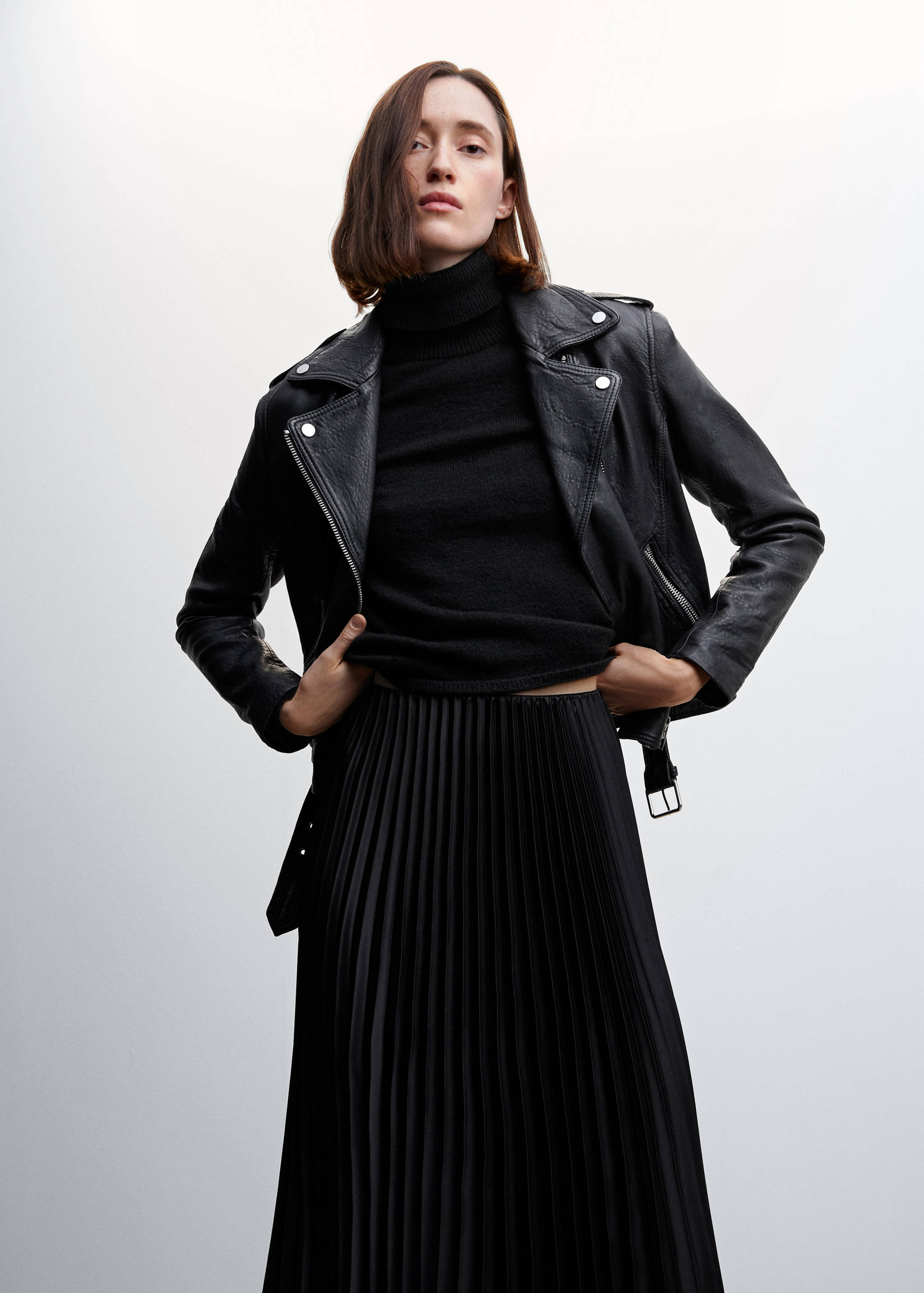 Satin pleated skirt - Details of the article 1