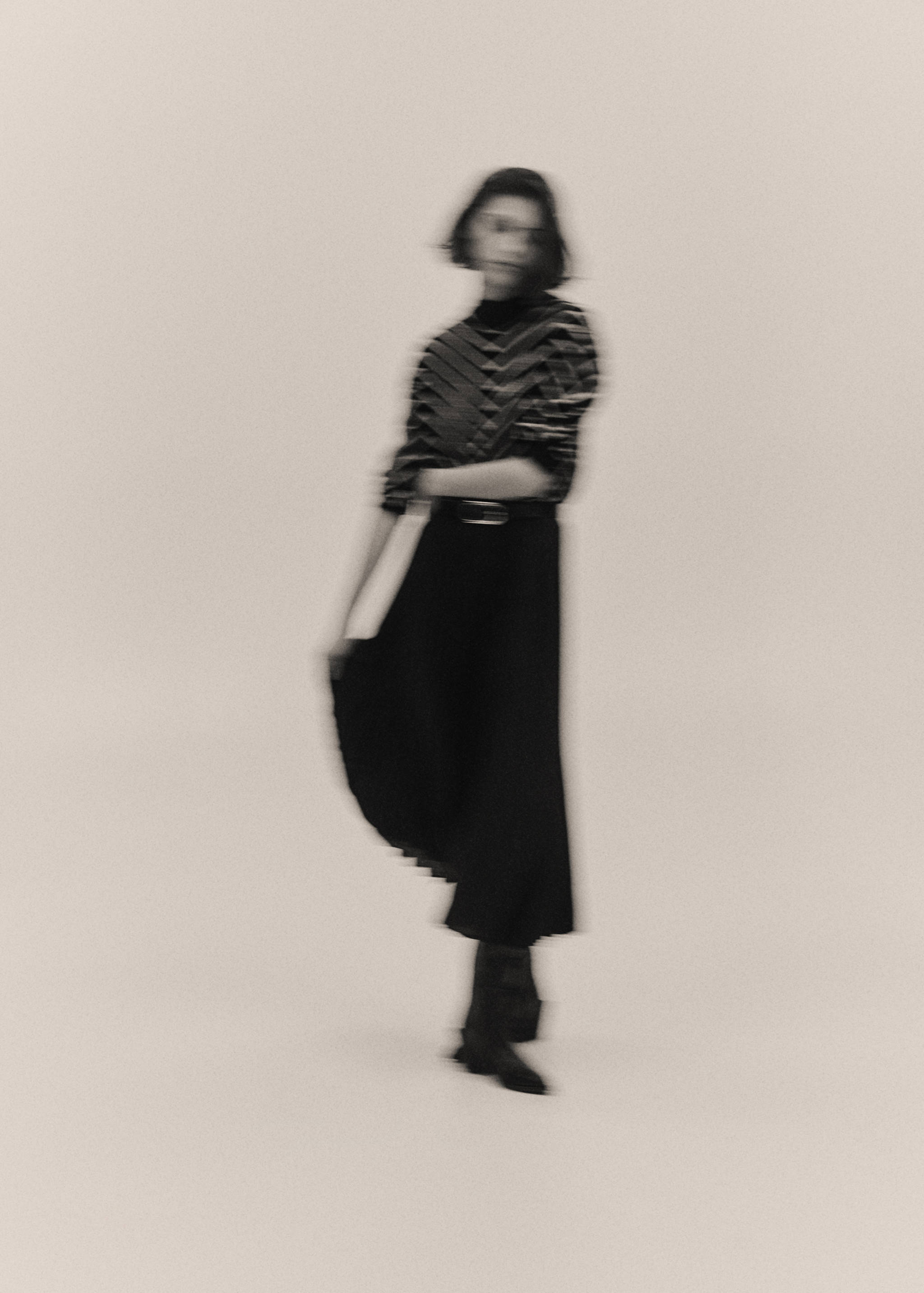 Satin pleated skirt - Details of the article 9