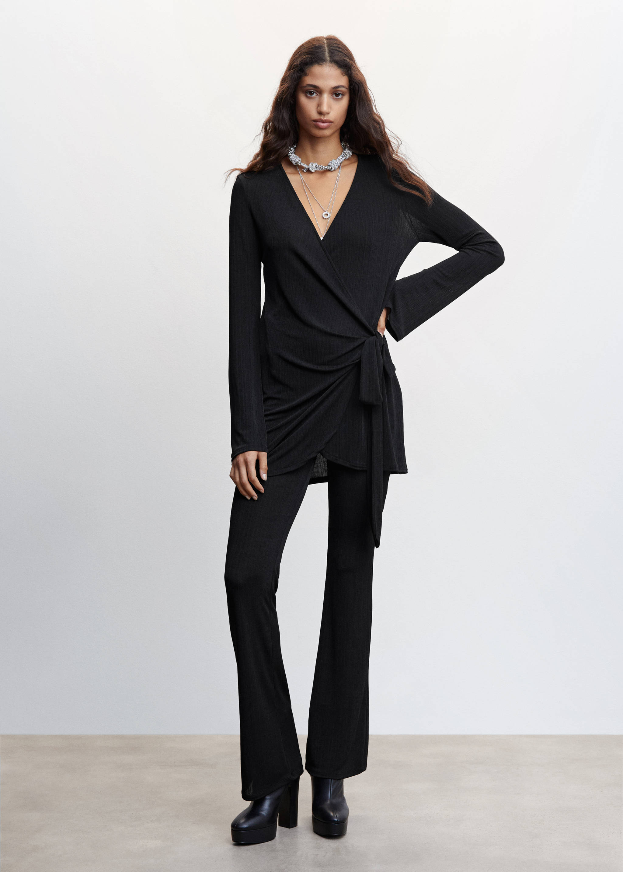 Cardigan in Wickel-Optik mit Schleife - Allgemeine Ansicht