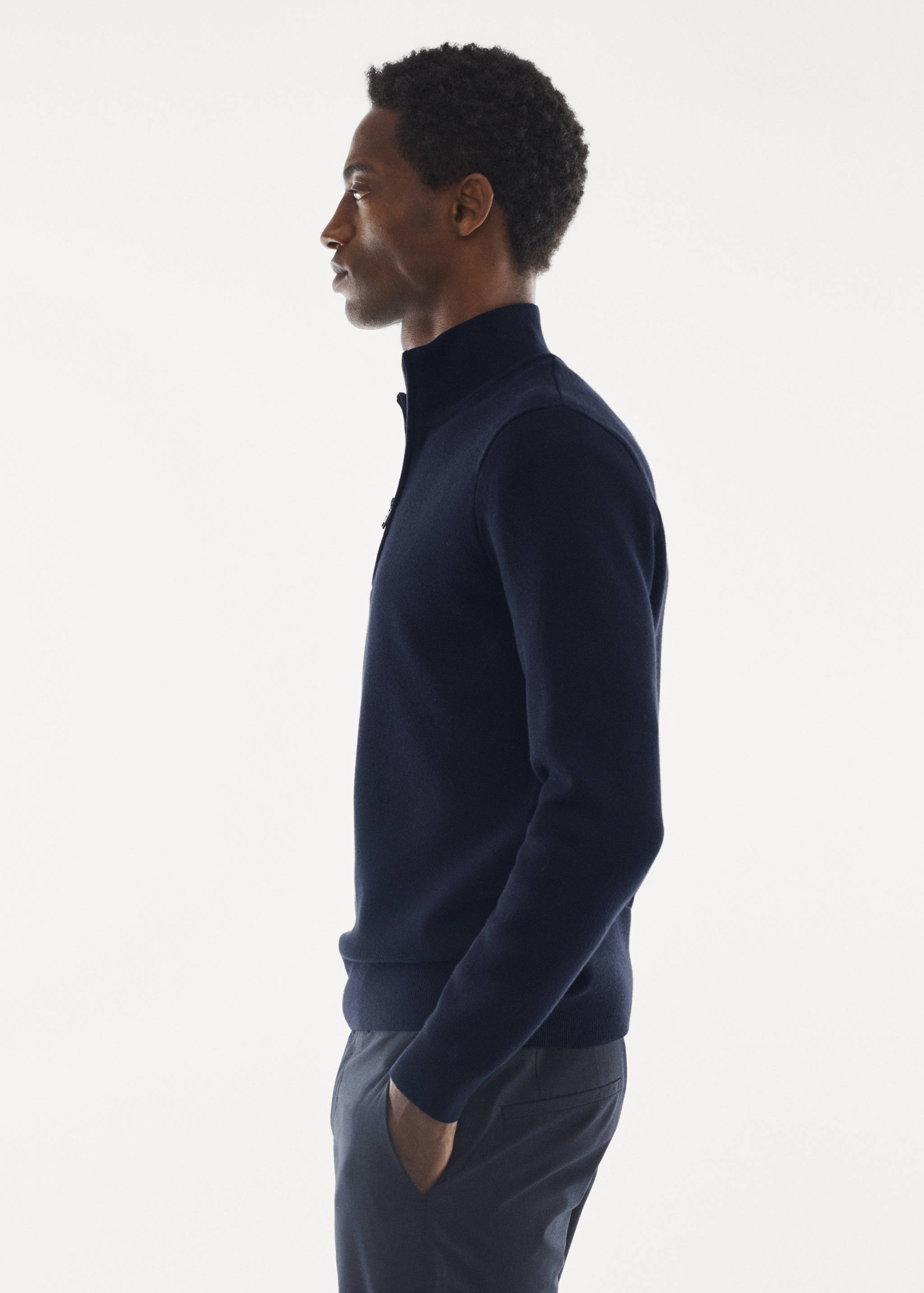 Pull-over respirant col zippé - Détail de l'article 6