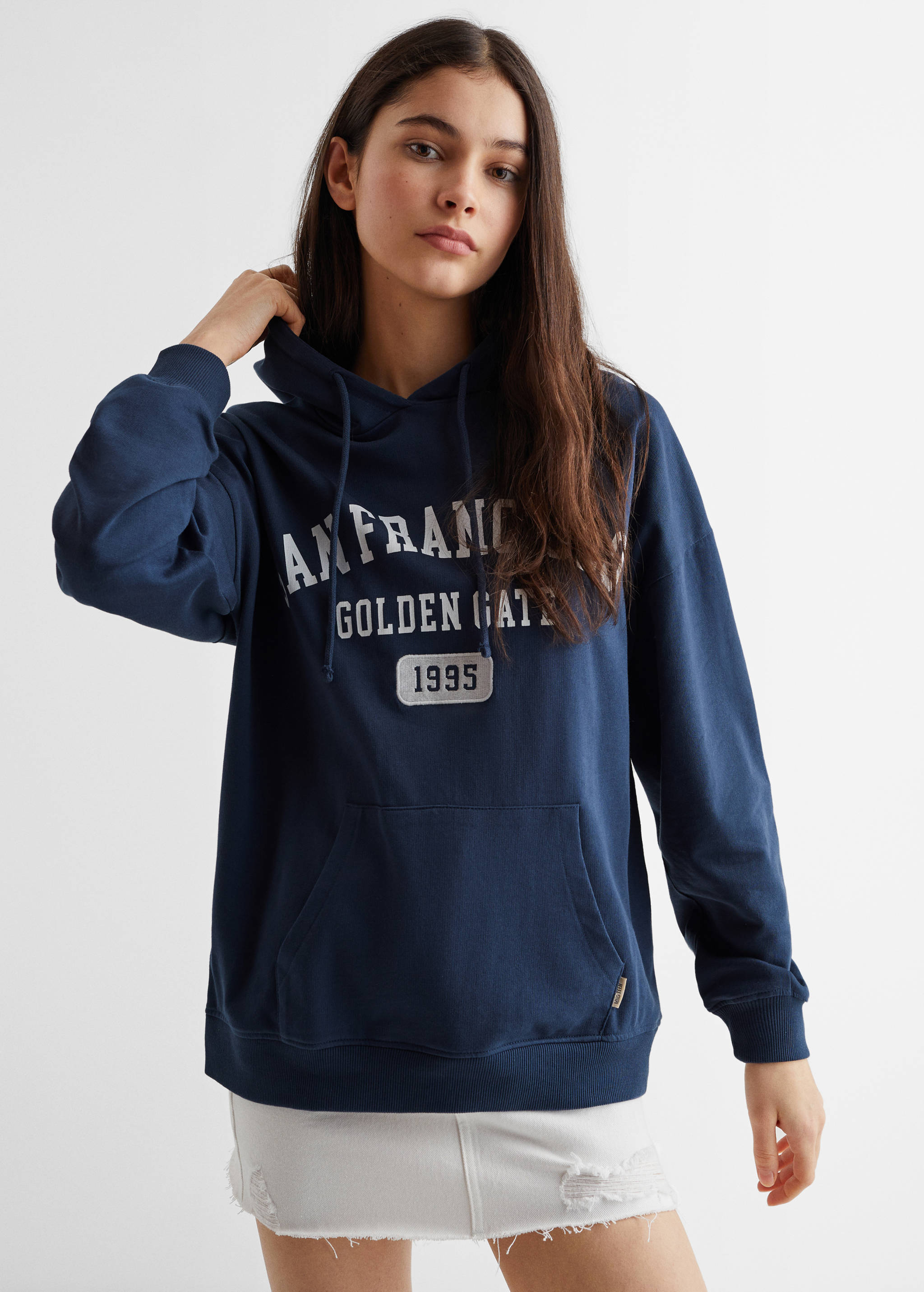 Dessuadora caputxa brodat - Pla mig