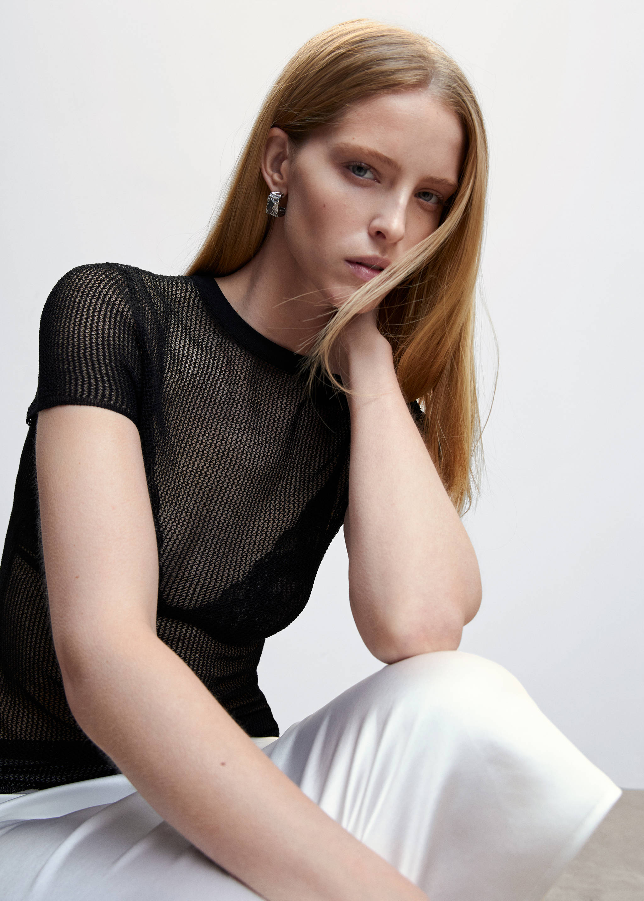 T-Shirt mit Lochmuster - Detail des Artikels 1