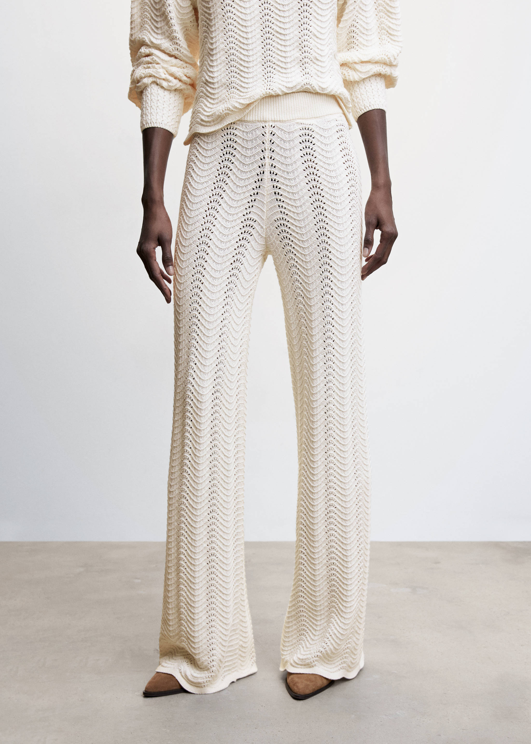 Hose mit Lochmuster - Mittlere Ansicht