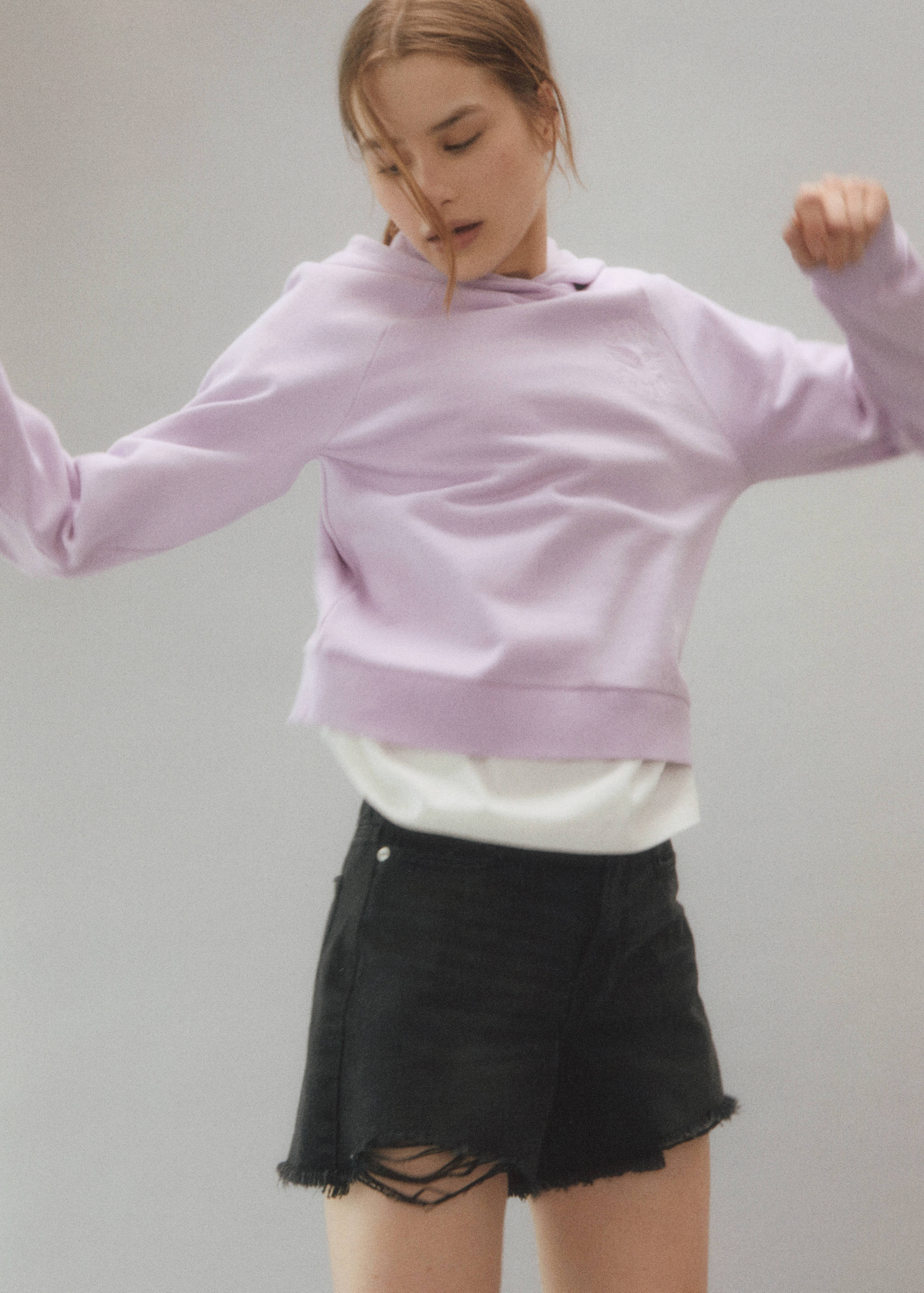 Broken denim shorts - Details of the article 6