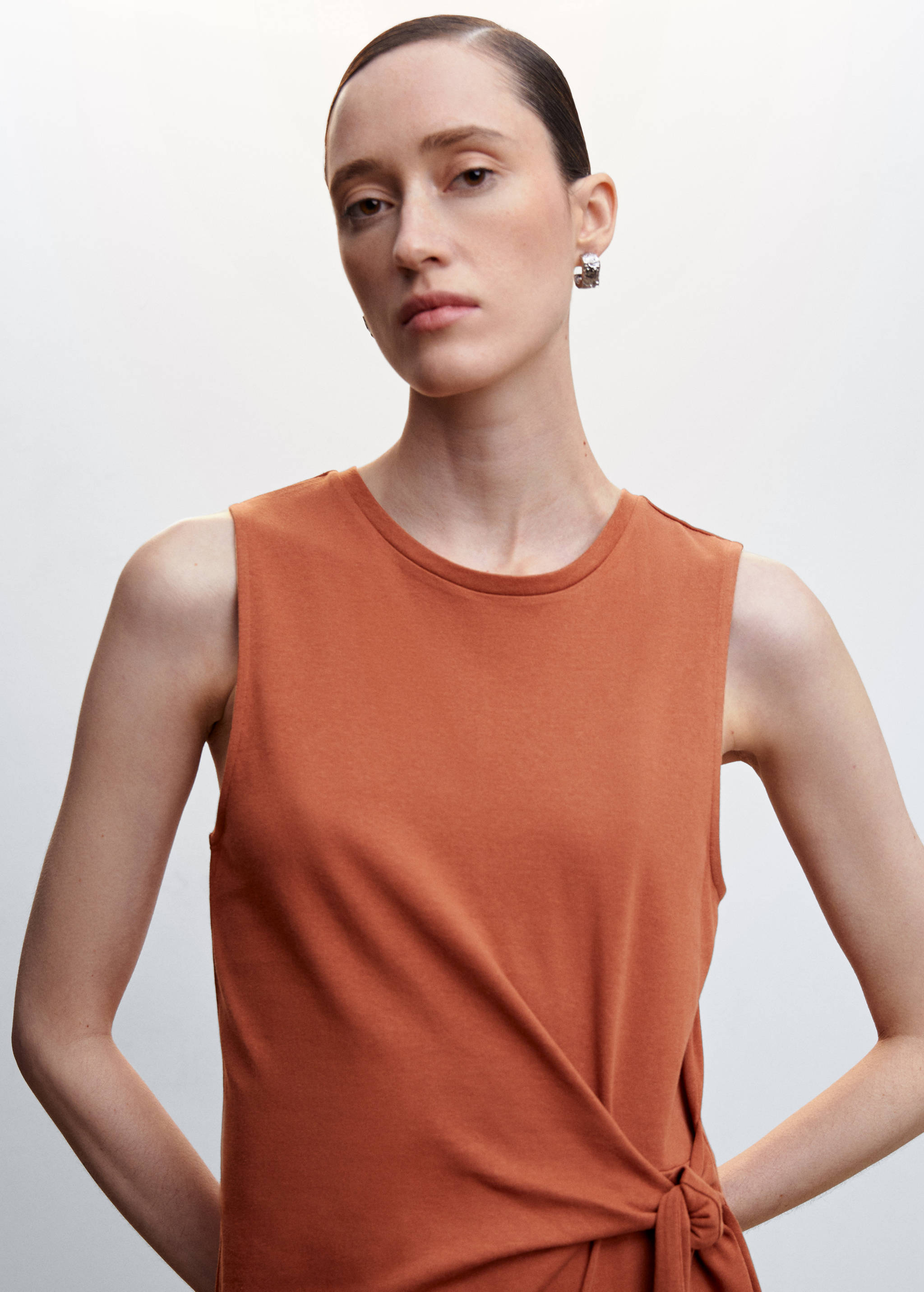 Bow cut-out detail dress - Details of the article 1