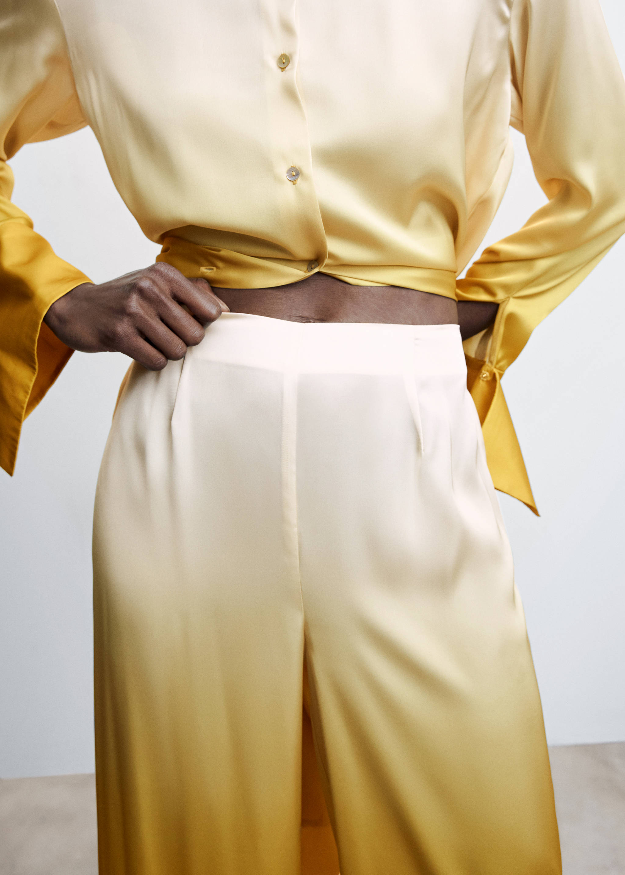 Satinierte Hose mit Farbverlauf - Detail des Artikels 6