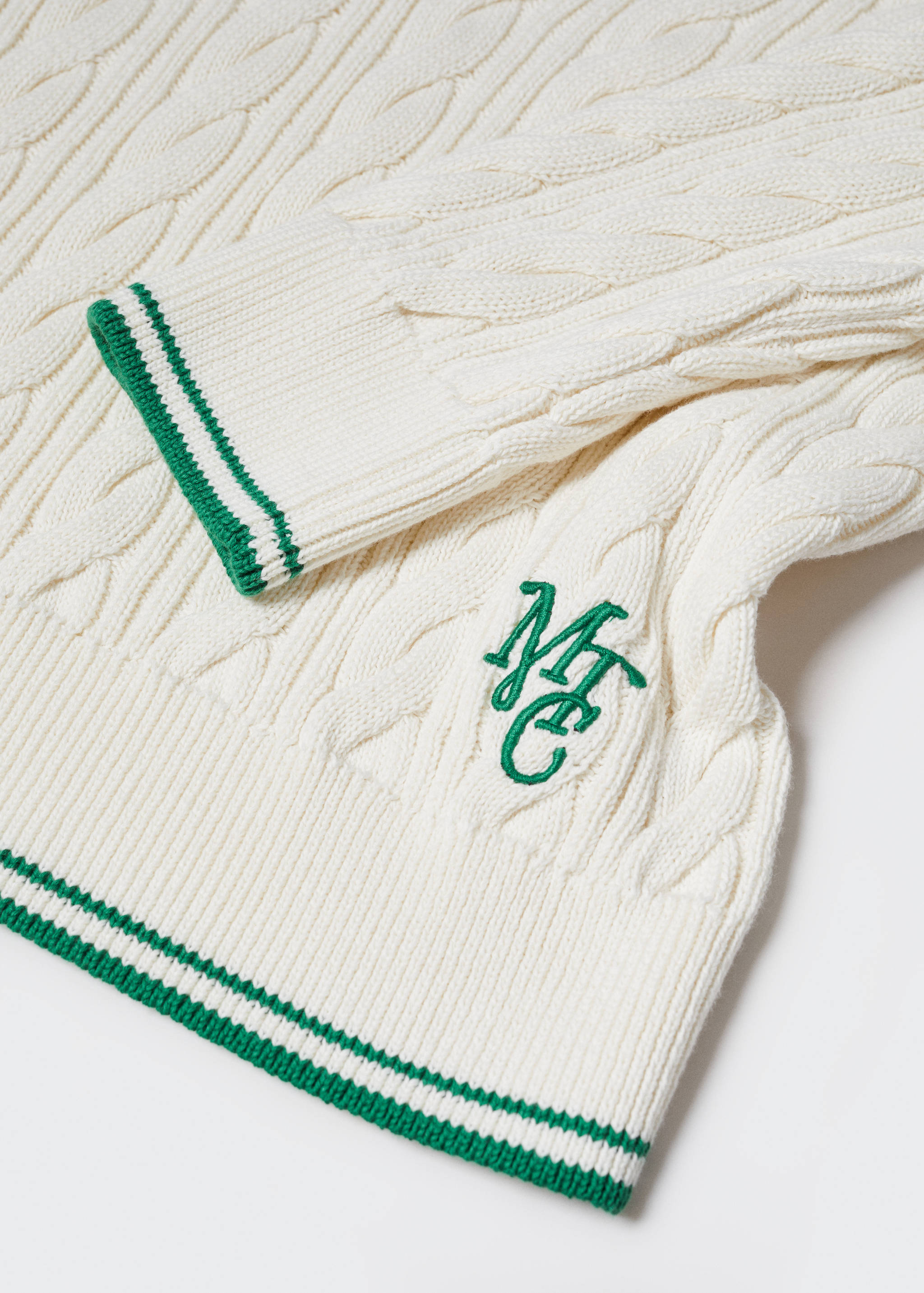 V-neck braided sweater - Details of the article 8