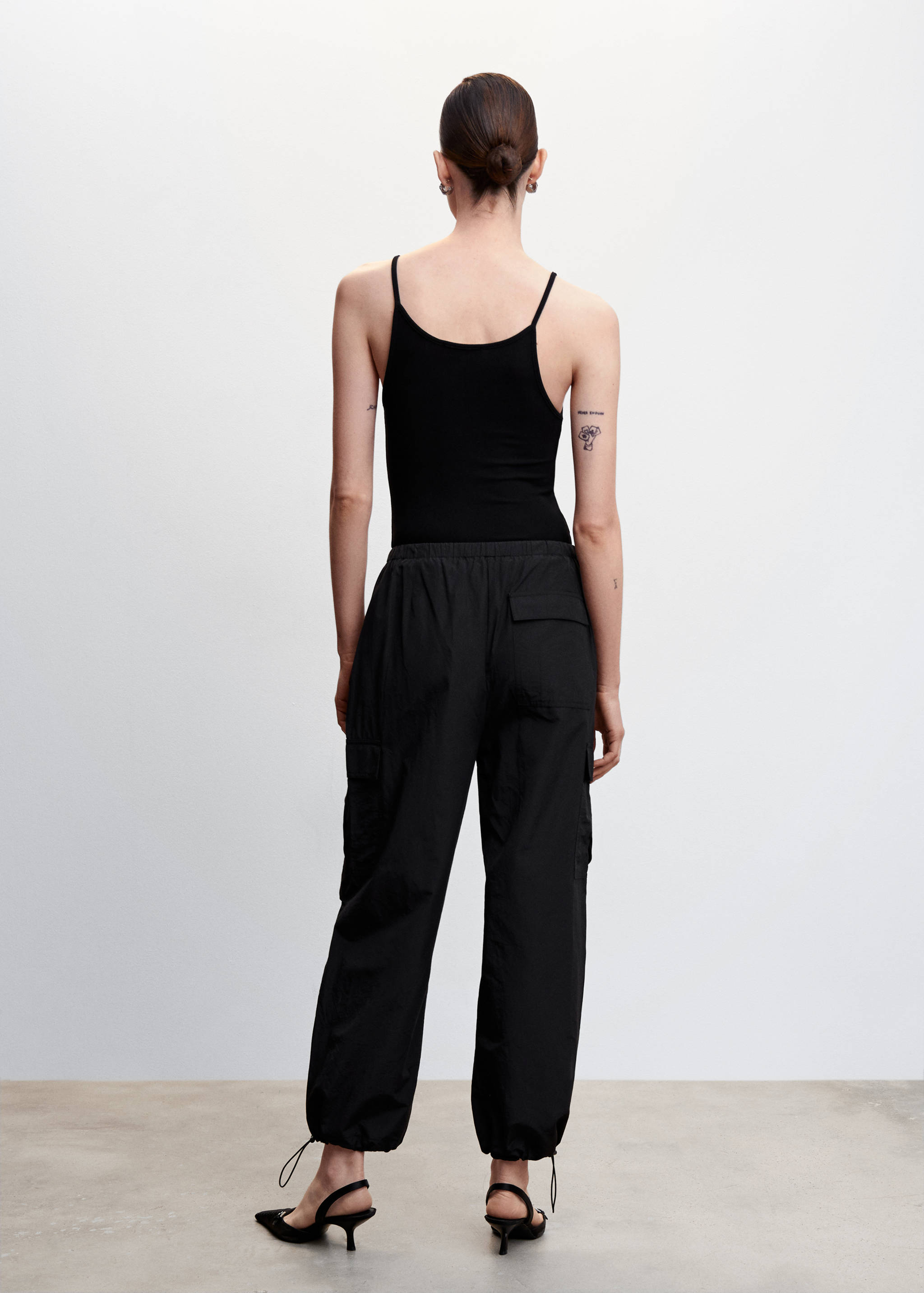 Ribbed strap top - Reverse of the article