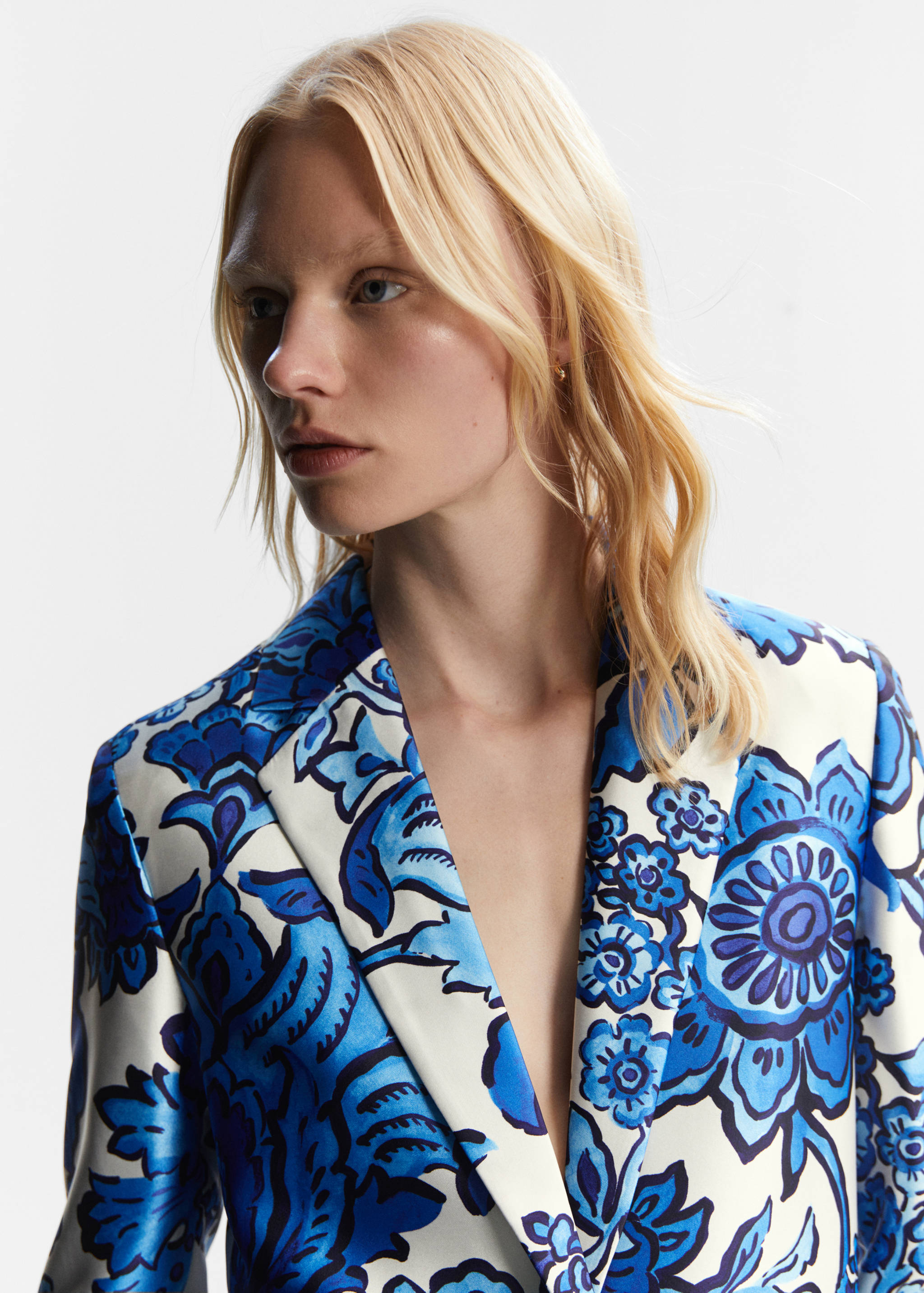 Satin printed blazer - Details of the article 1