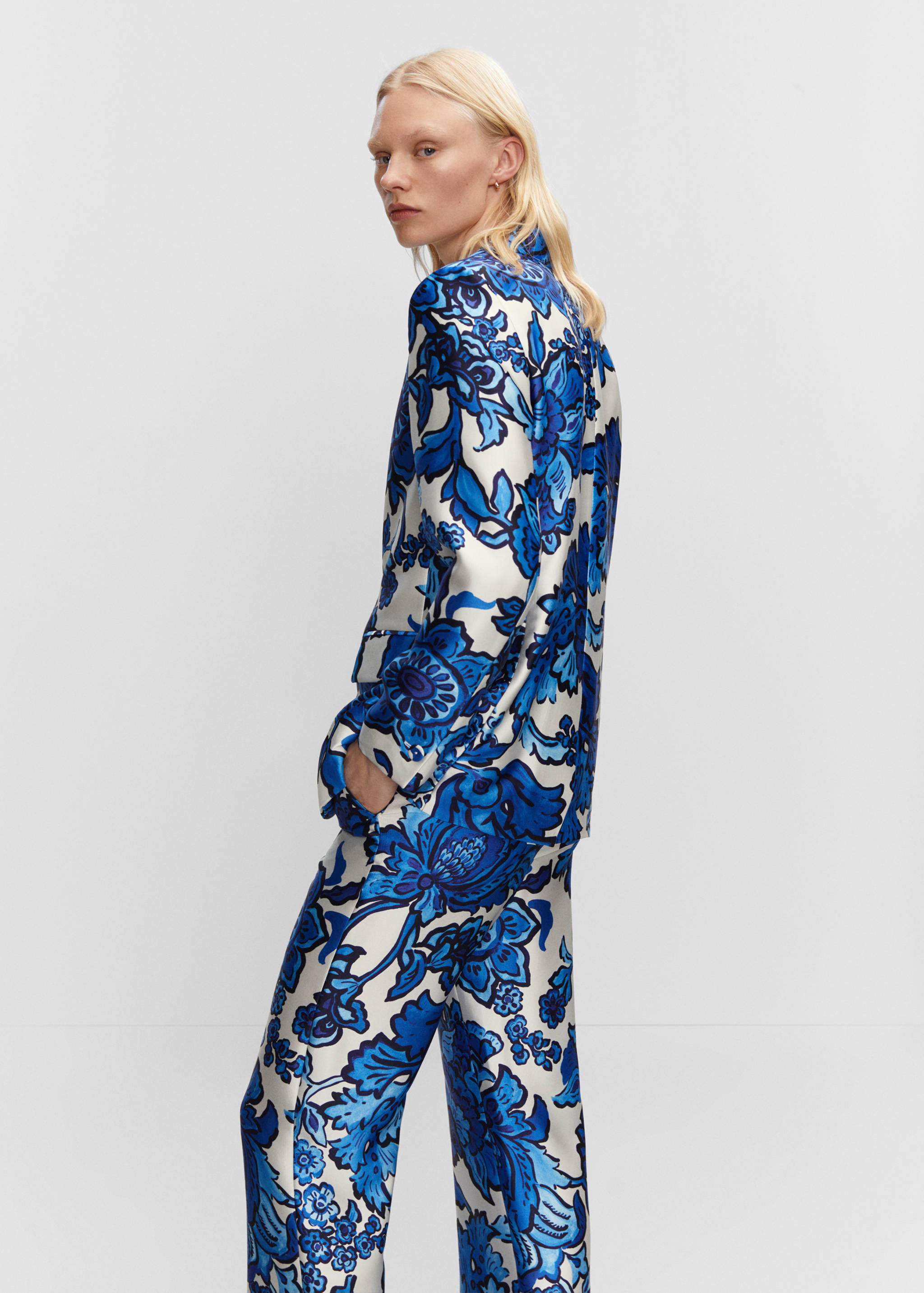 Satin printed blazer - Details of the article 2