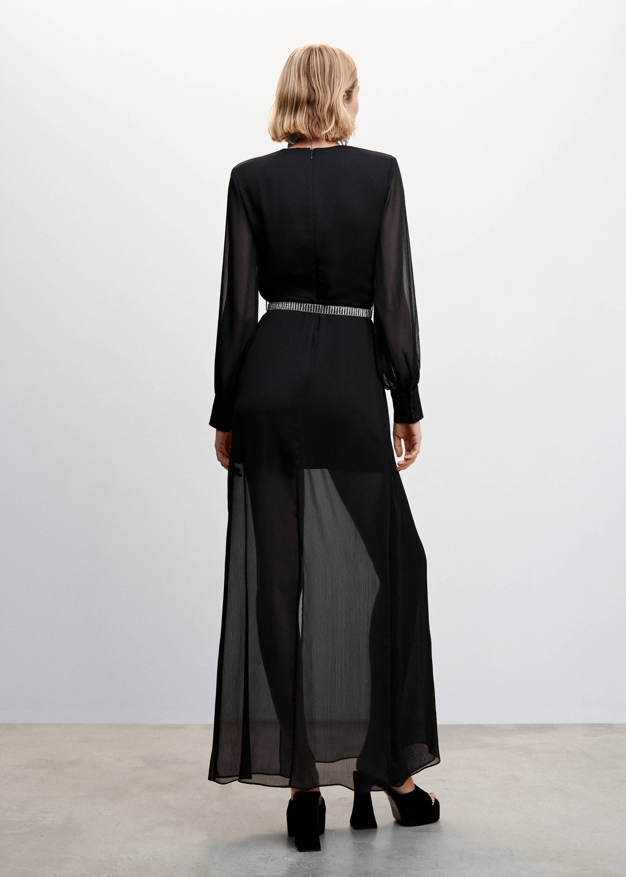 Vestido gasa aberturas  - Reverso del artículo
