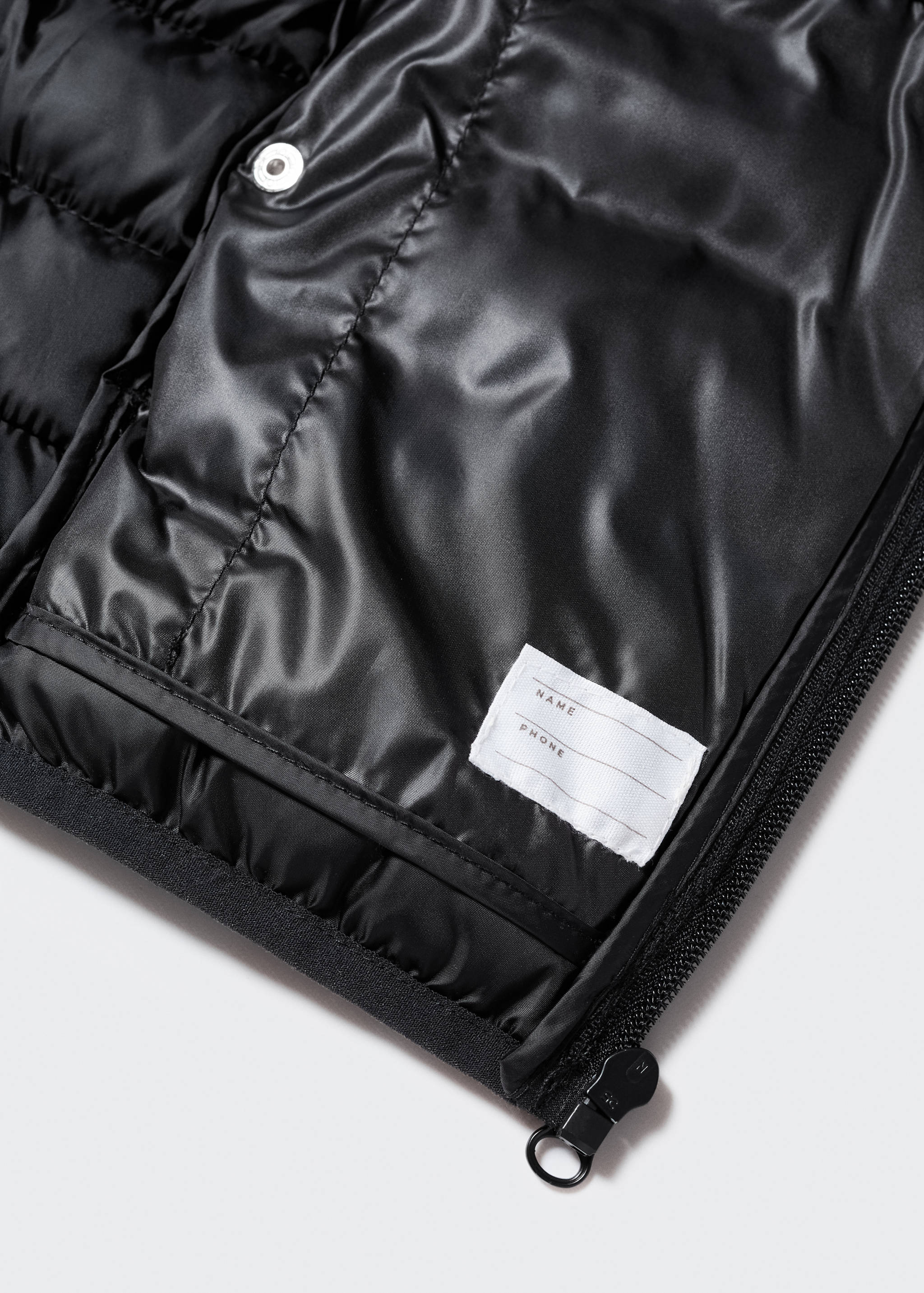 Quilted gilet with hood - Details of the article 8