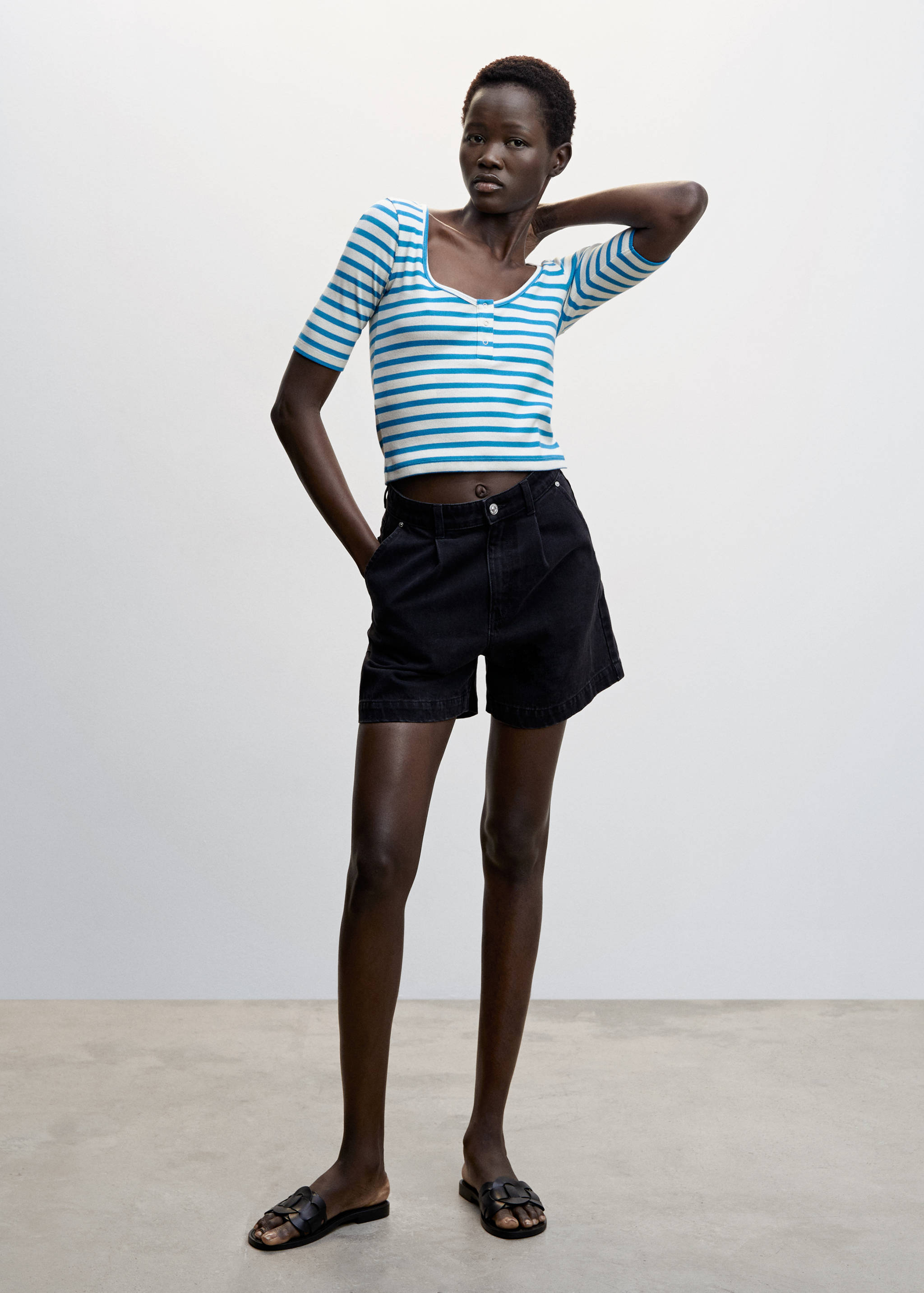 Gestreiftes Rippen-T-Shirt  - Allgemeine Ansicht