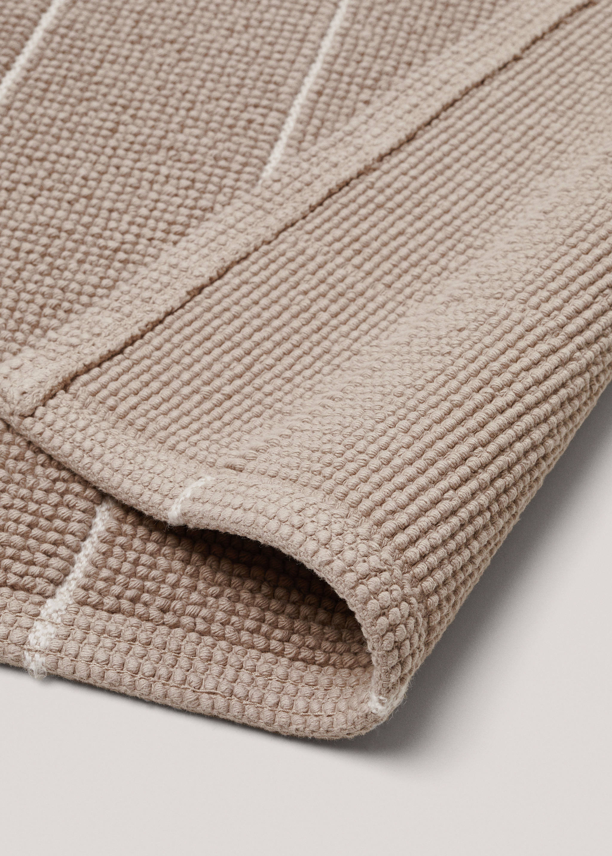 Striped cotton rug - Details of the article 1