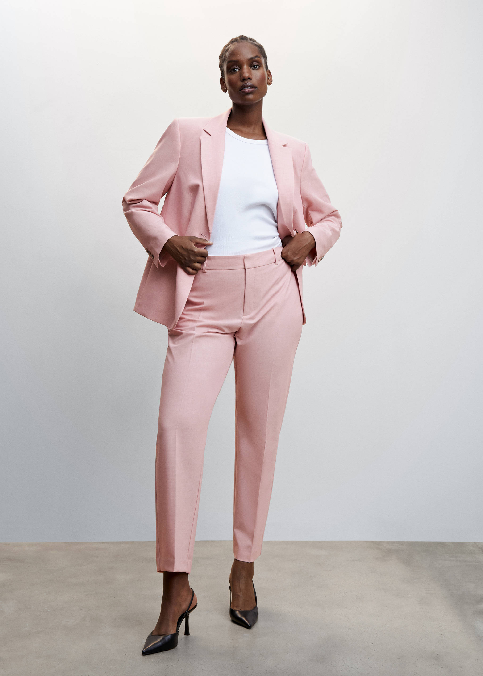 Peak lapel suit blazer - Details of the article 3