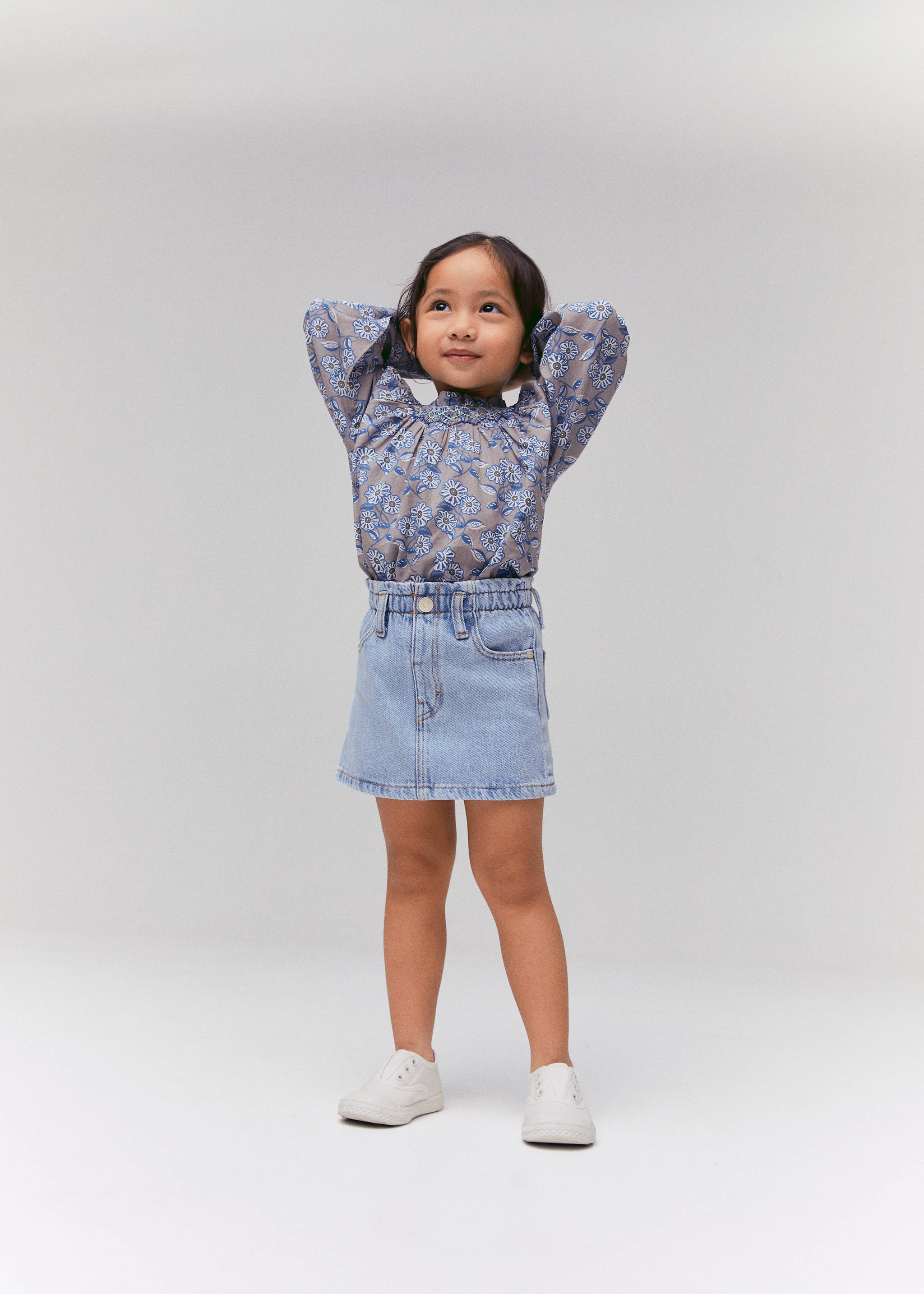 Short denim skirt - Details of the article 5