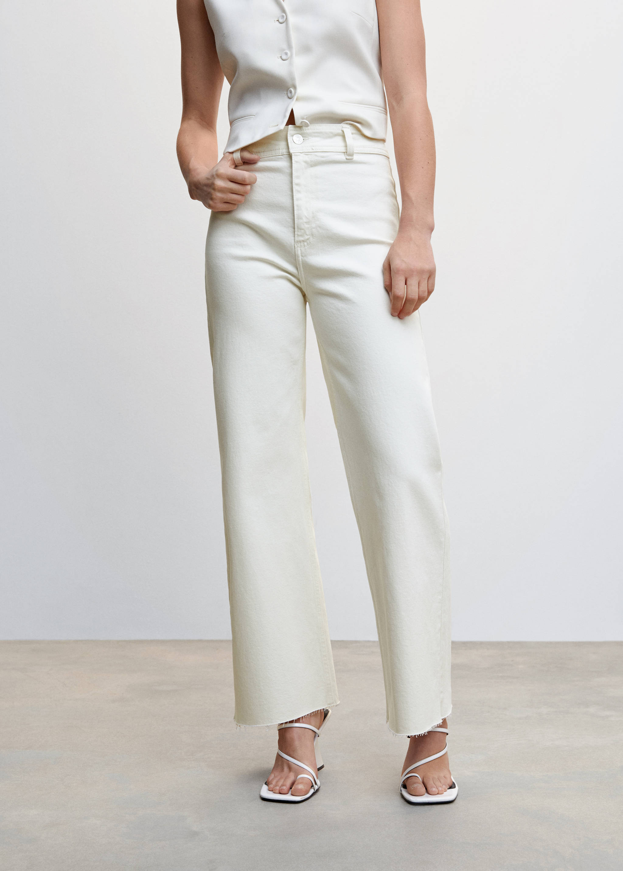 Jeans culotte tiro alto - Plano medio