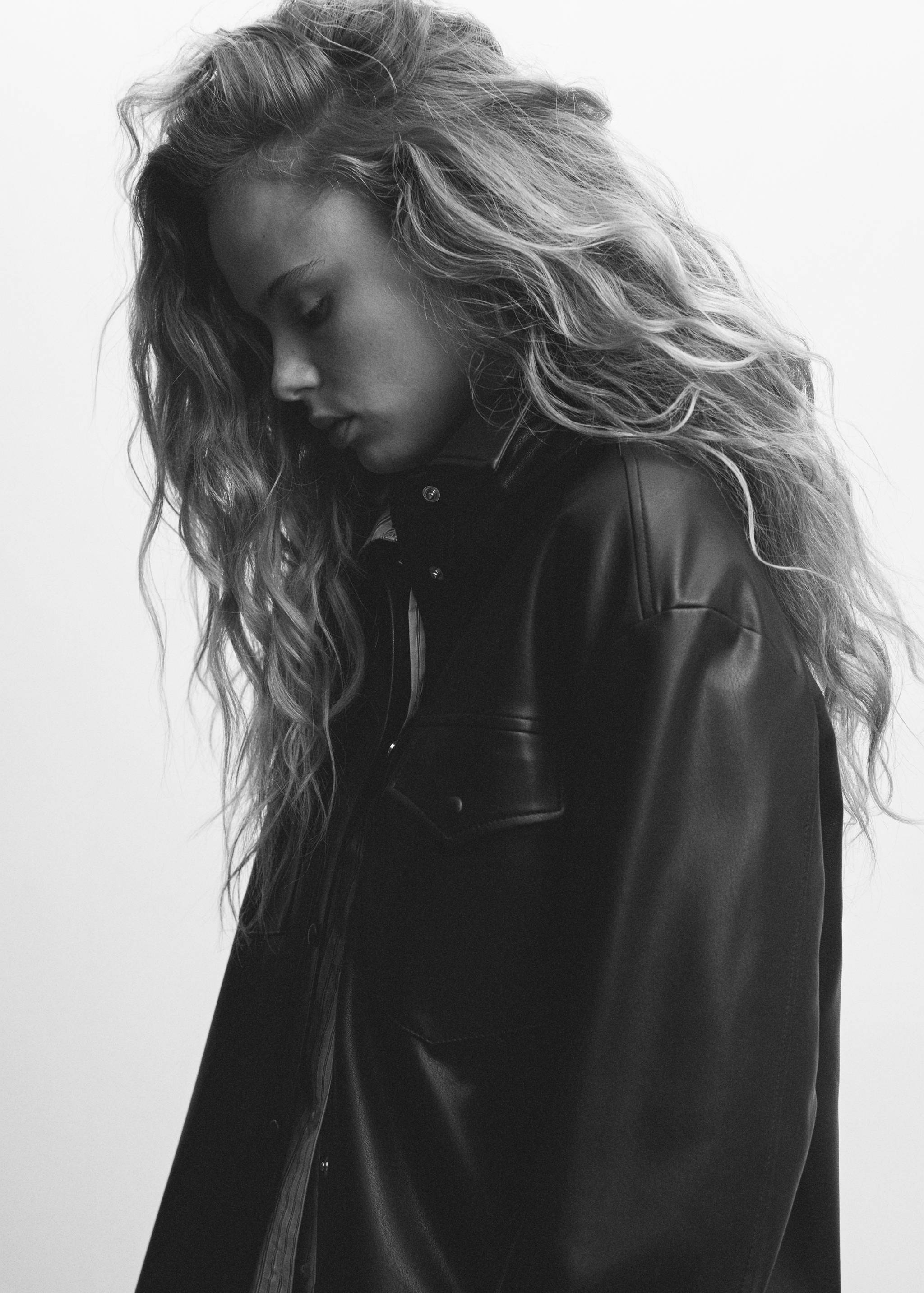 Leather-effect overshirt - Details of the article 1