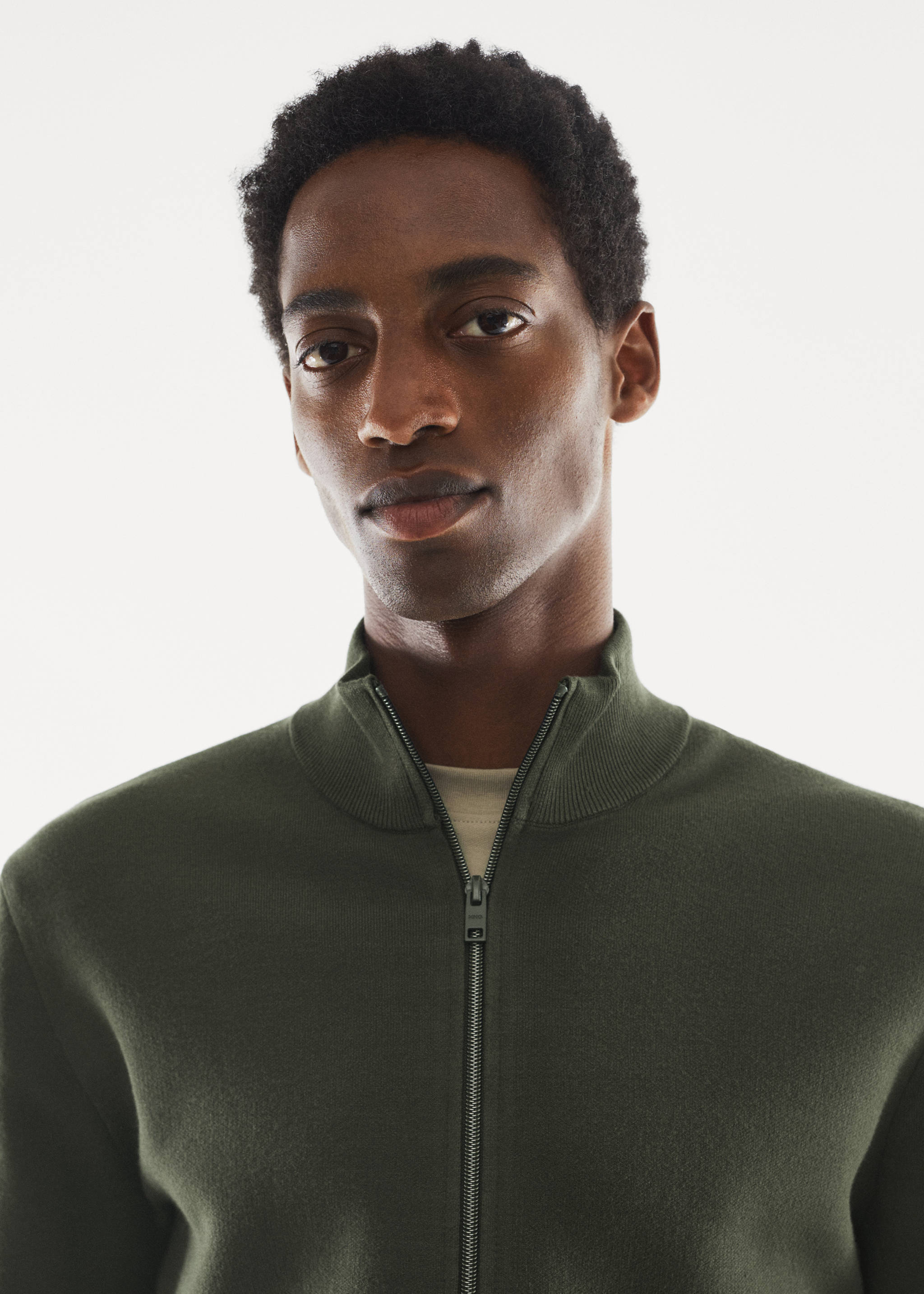 Perkins-neck cardigan with zip - Details of the article 1