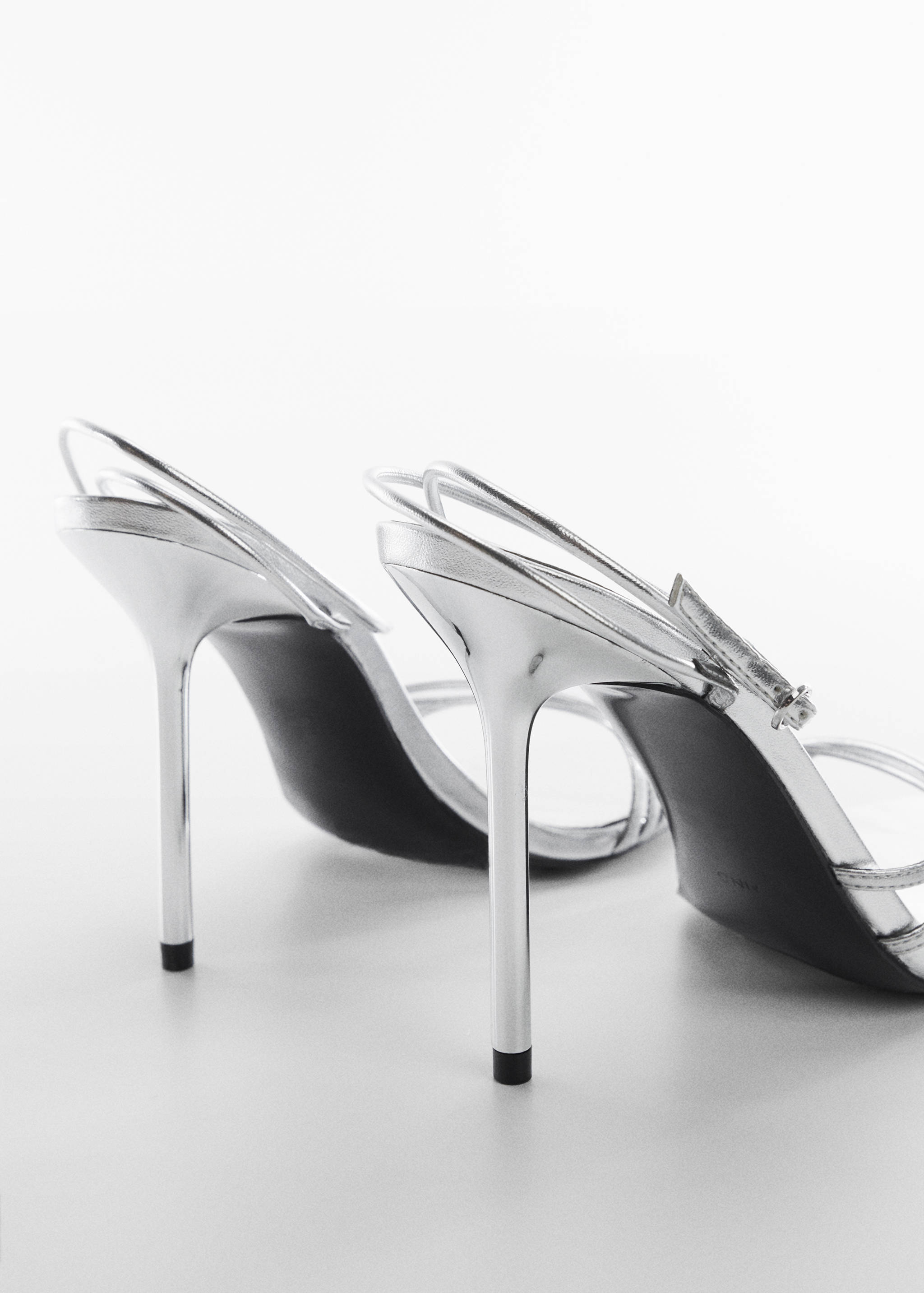 Strappy heeled sandals - Details of the article 1