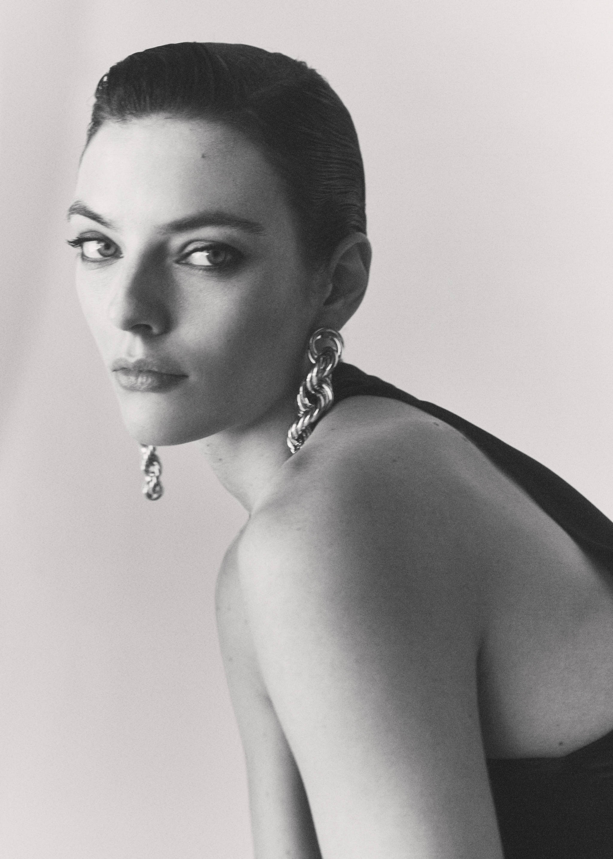 Braided long earrings - Details of the article 9