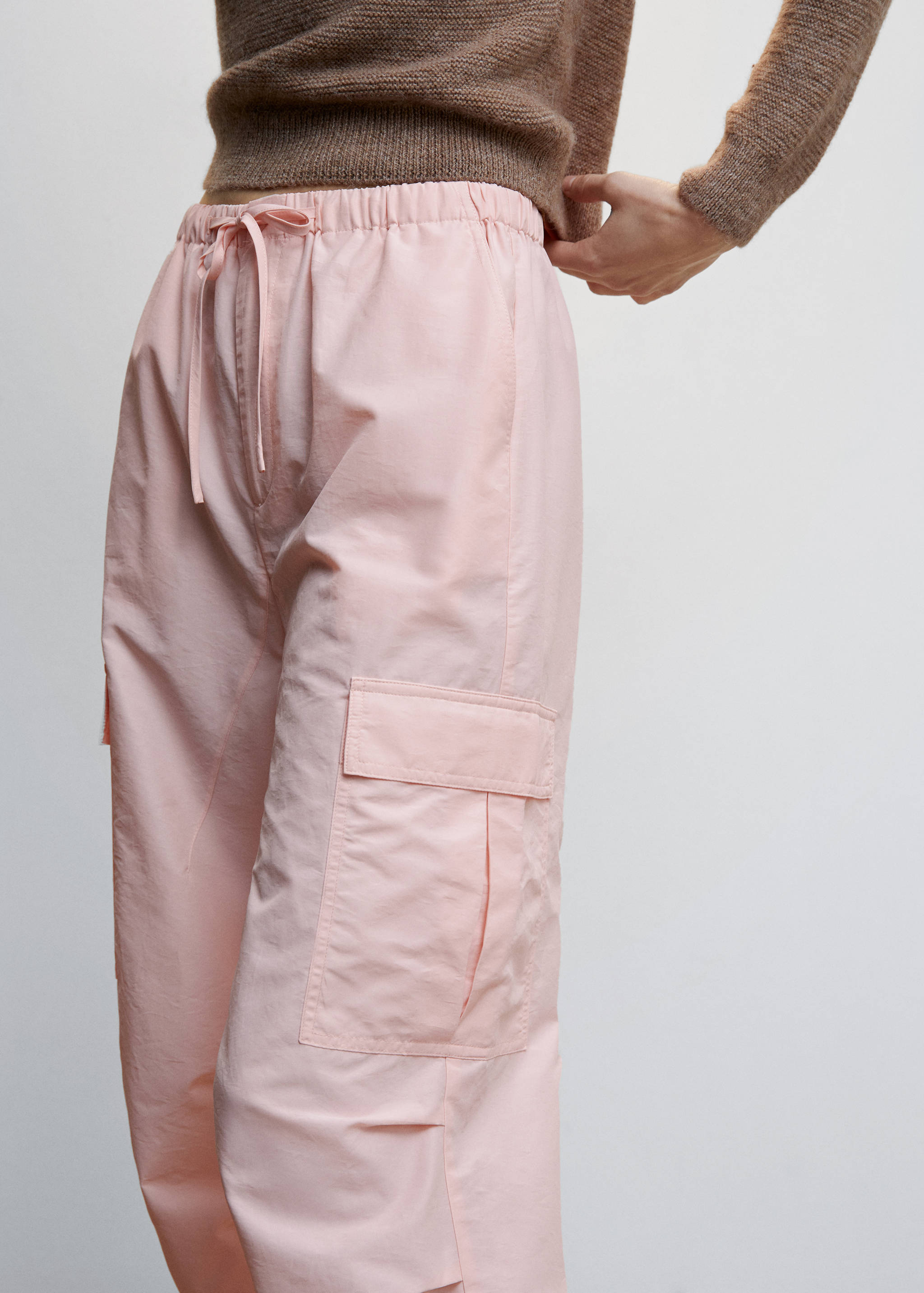 Parachute pants - Details of the article 6