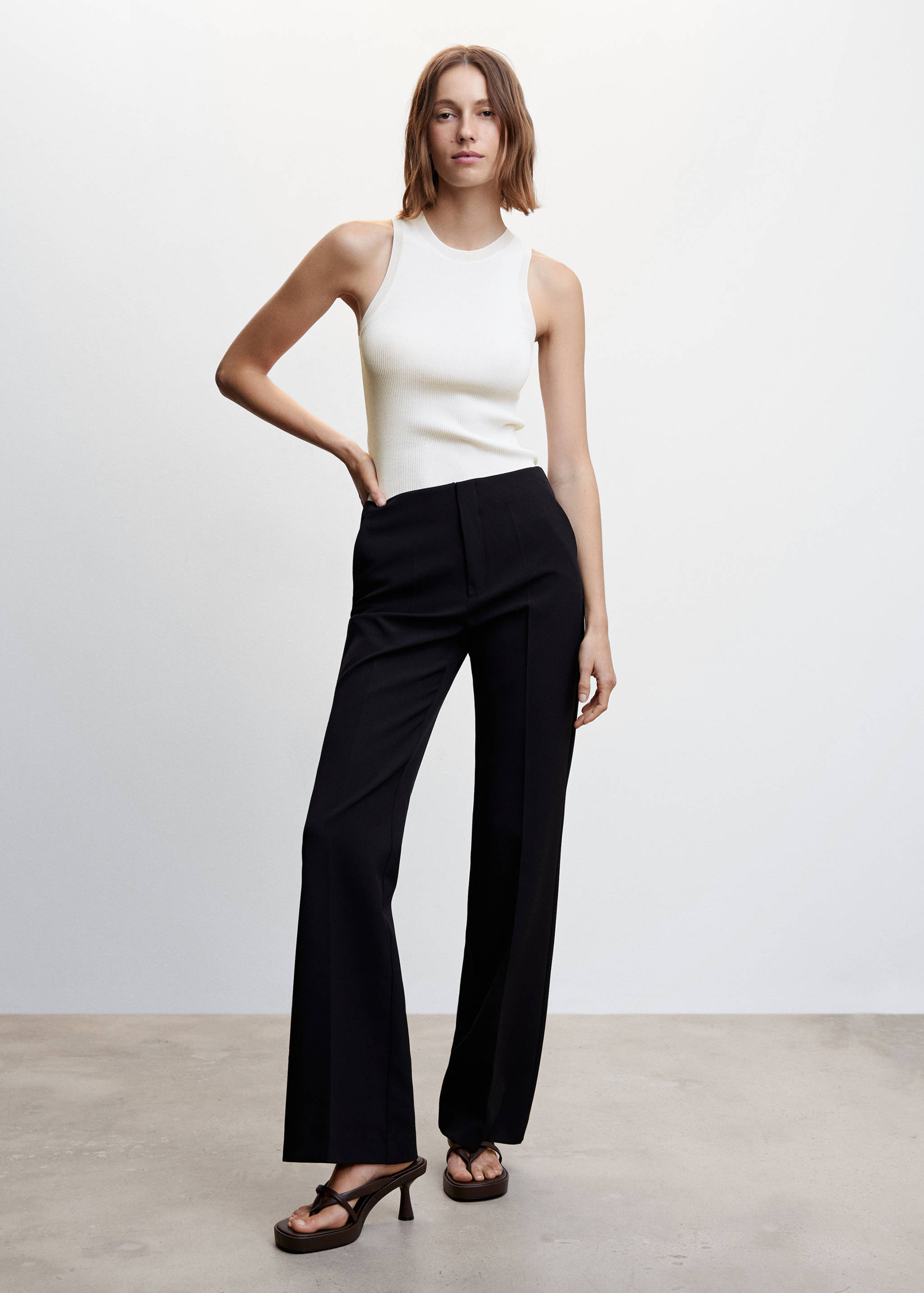 Stricktop mit breiten Trägern - Allgemeine Ansicht