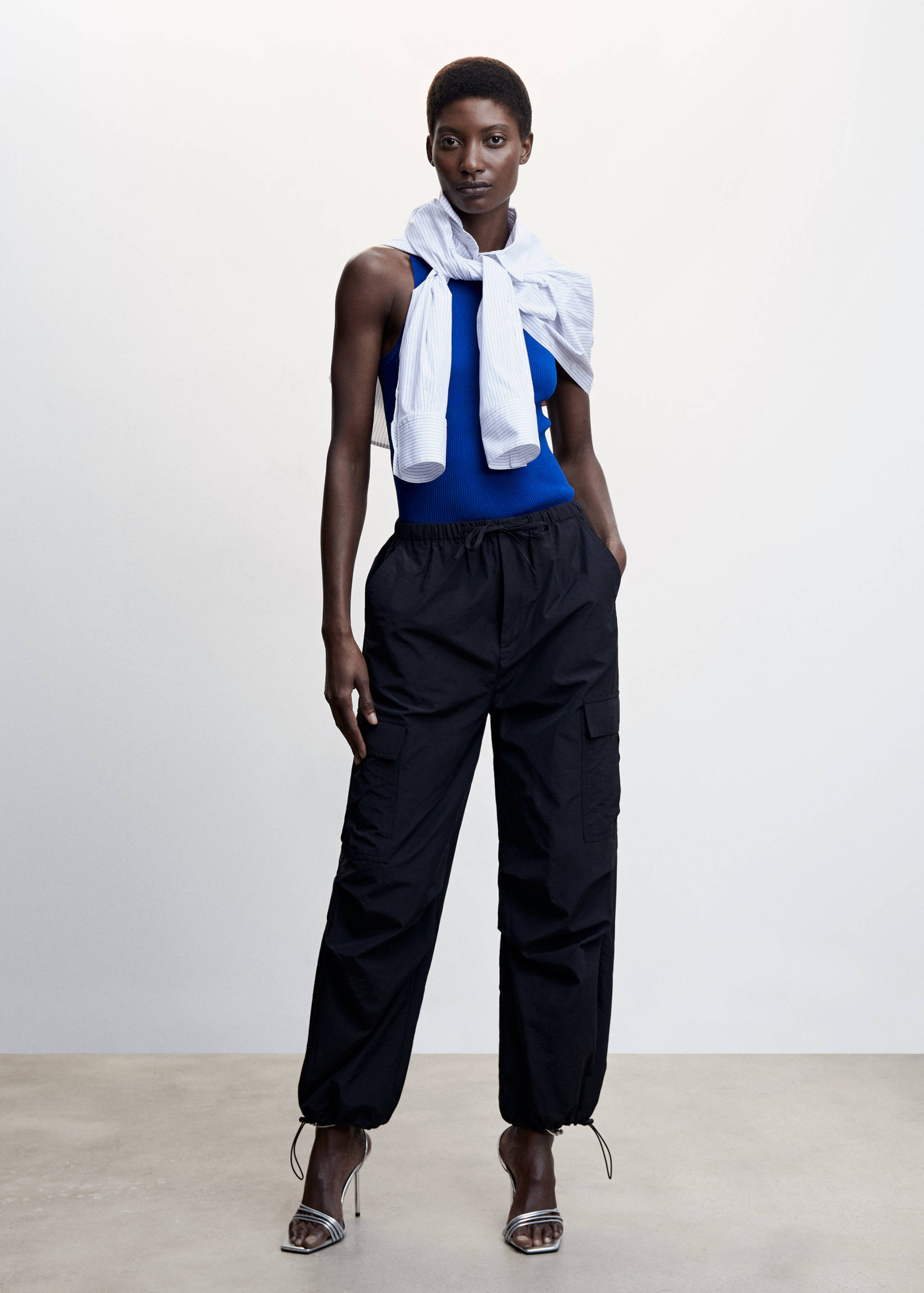 Stricktop mit breiten Trägern - Allgemeine Ansicht