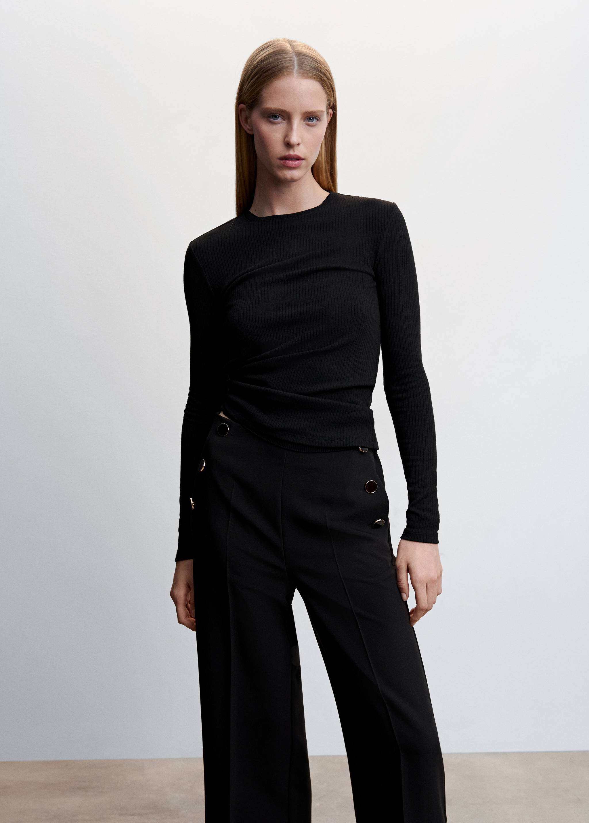 Cropped button trousers - Details of the article 1