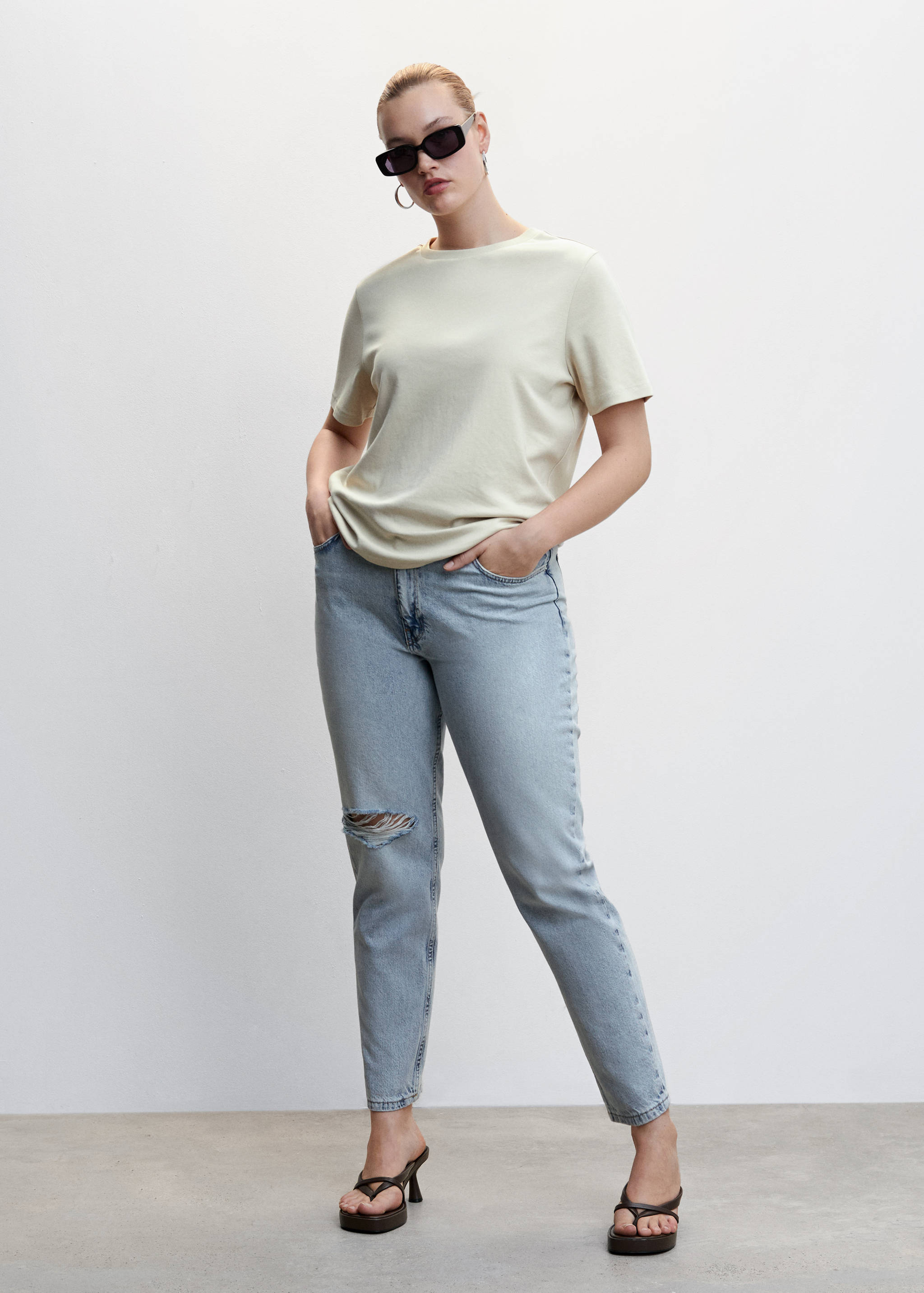 Mom high-waist jeans - Details of the article 3