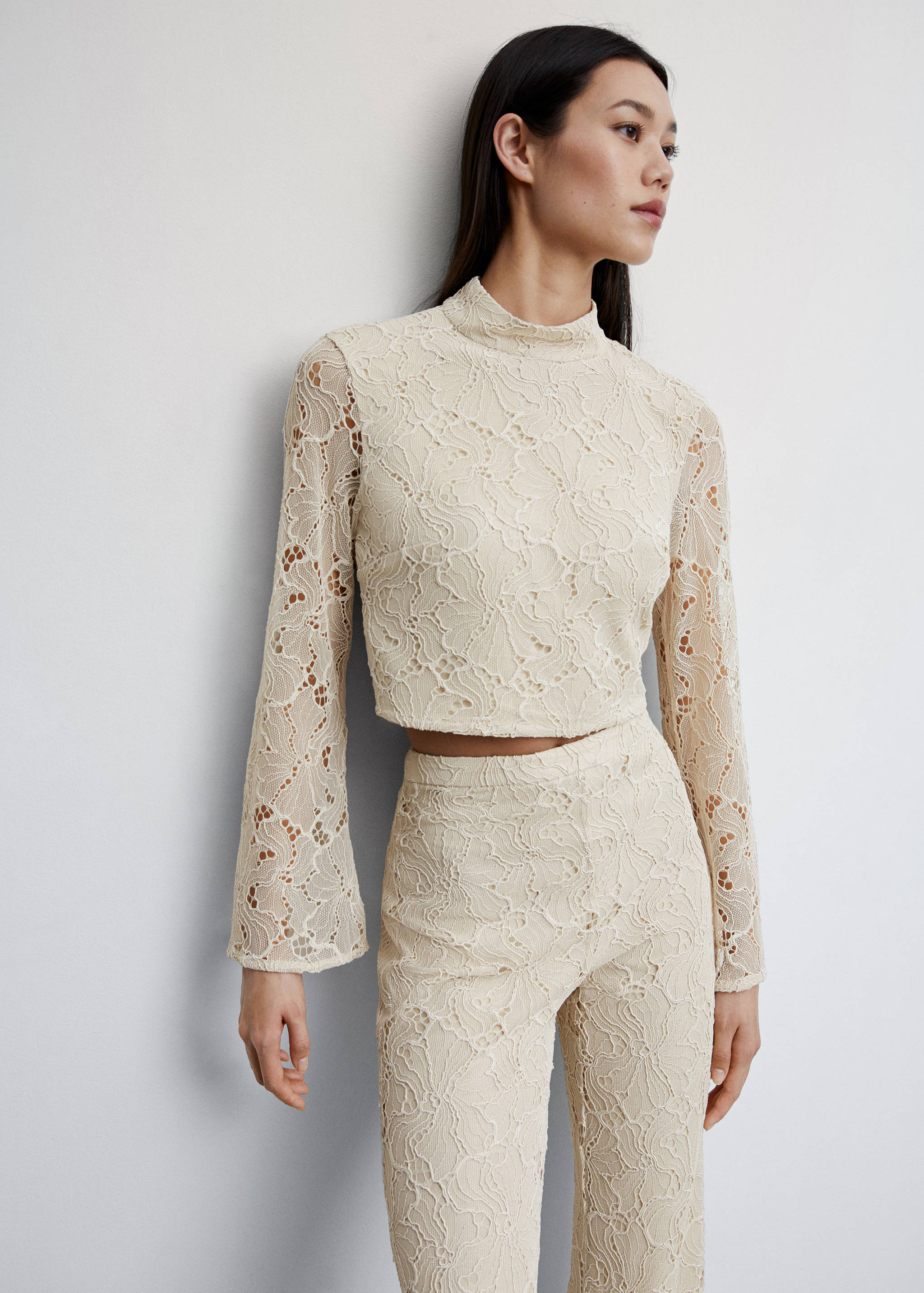 Open back lace top - Details of the article 2