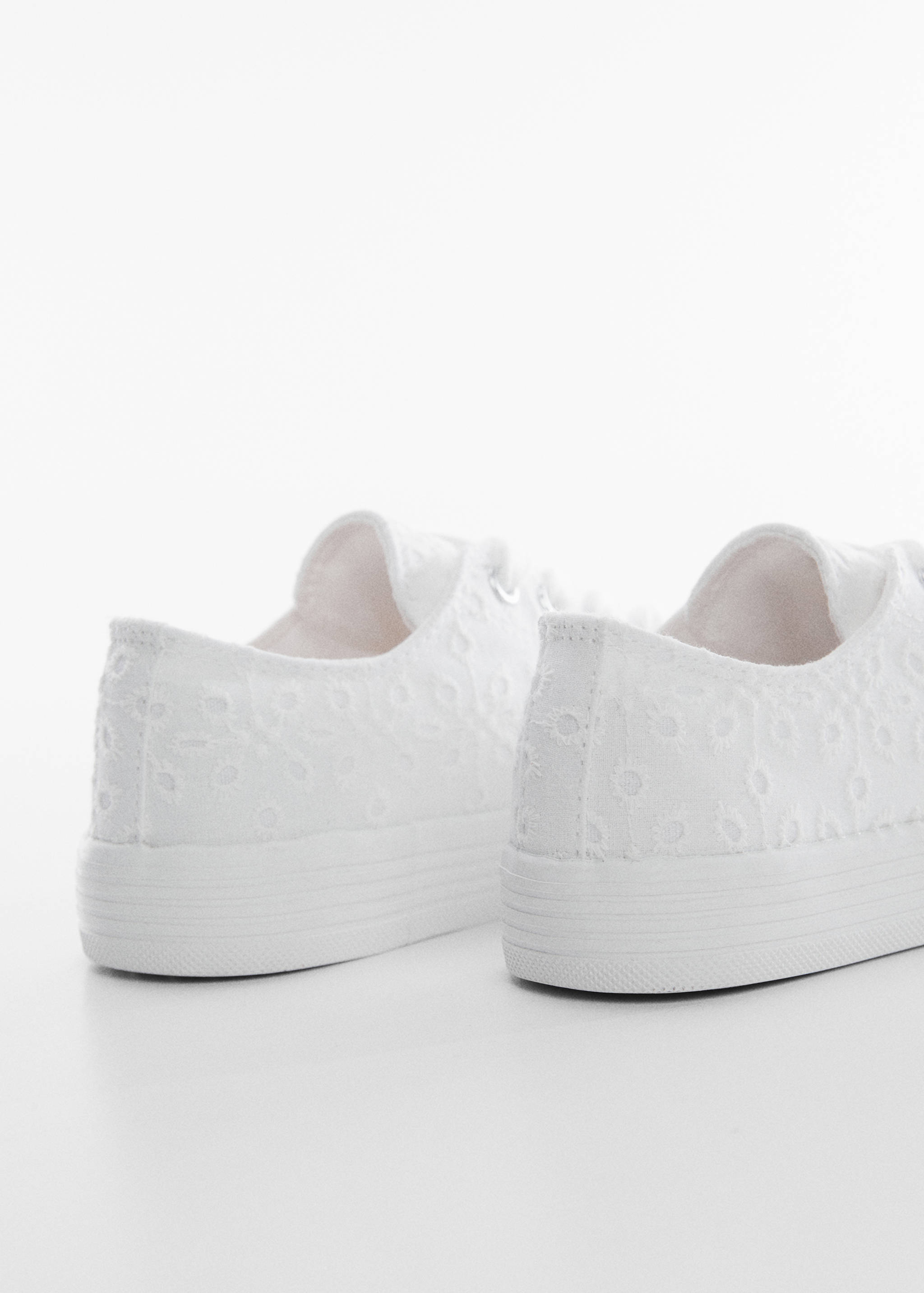 Textured lace-up trainers - Details of the article 1
