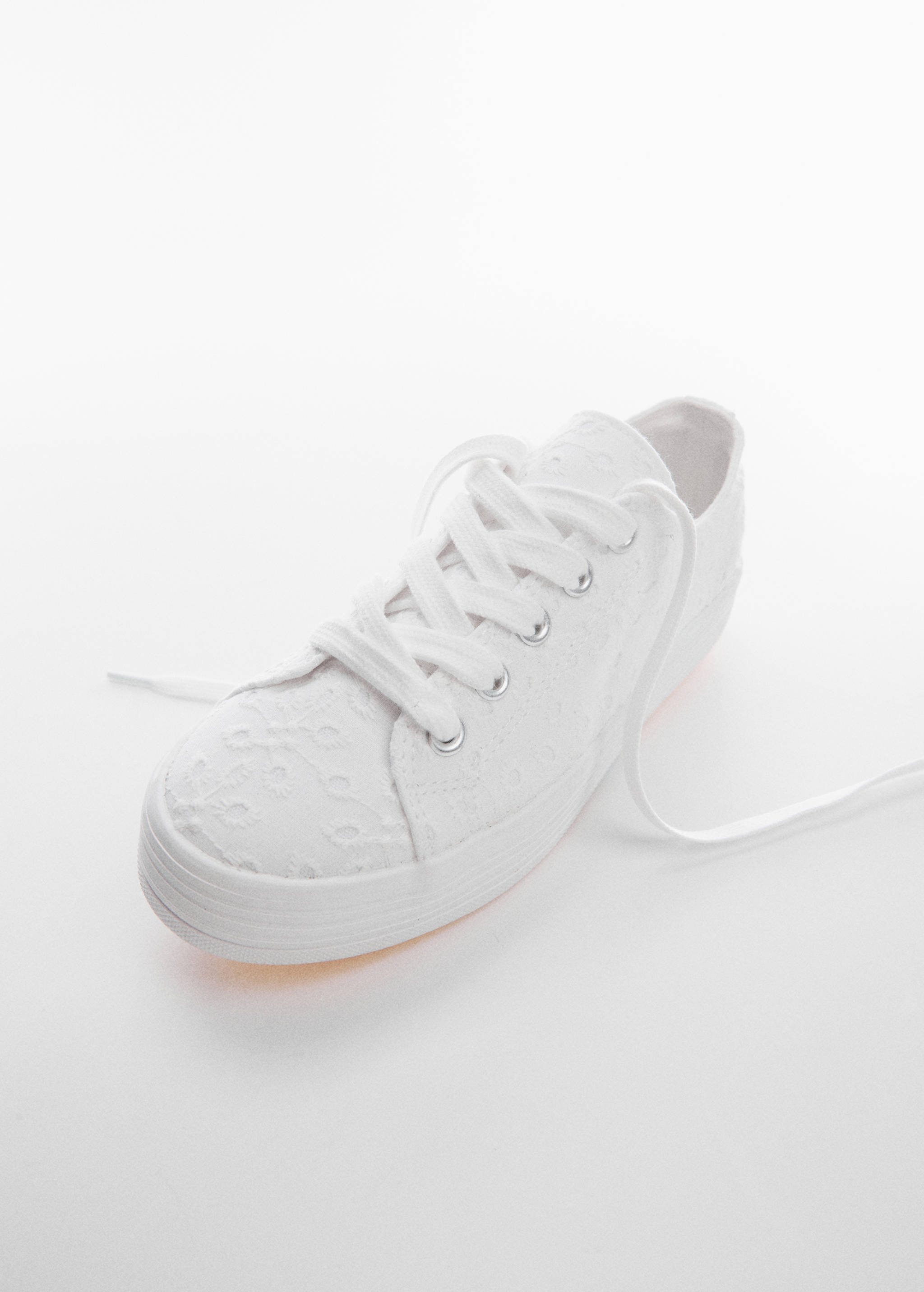 Textured lace-up trainers - Details of the article 2