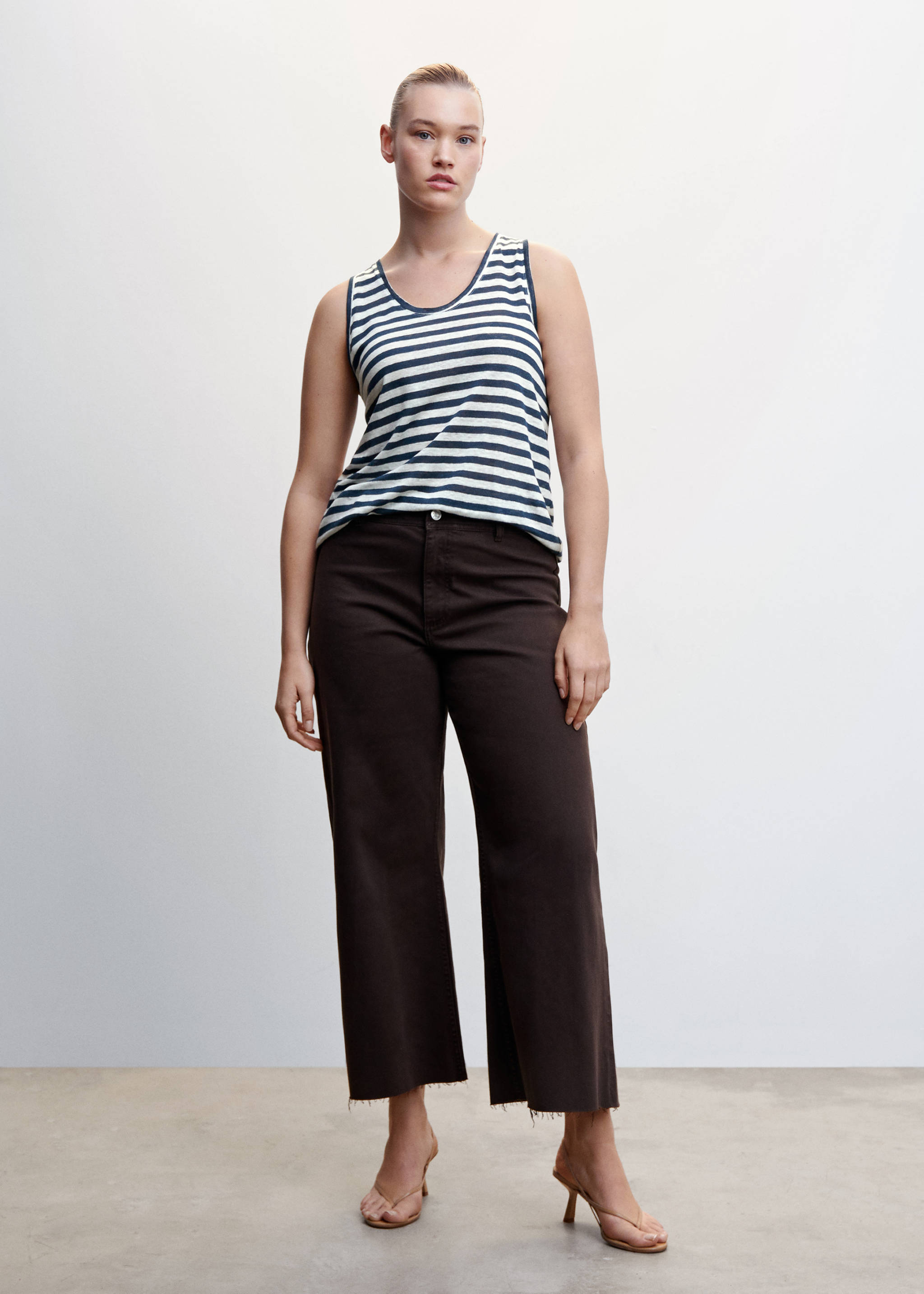 Strap linen top - Details of the article 3