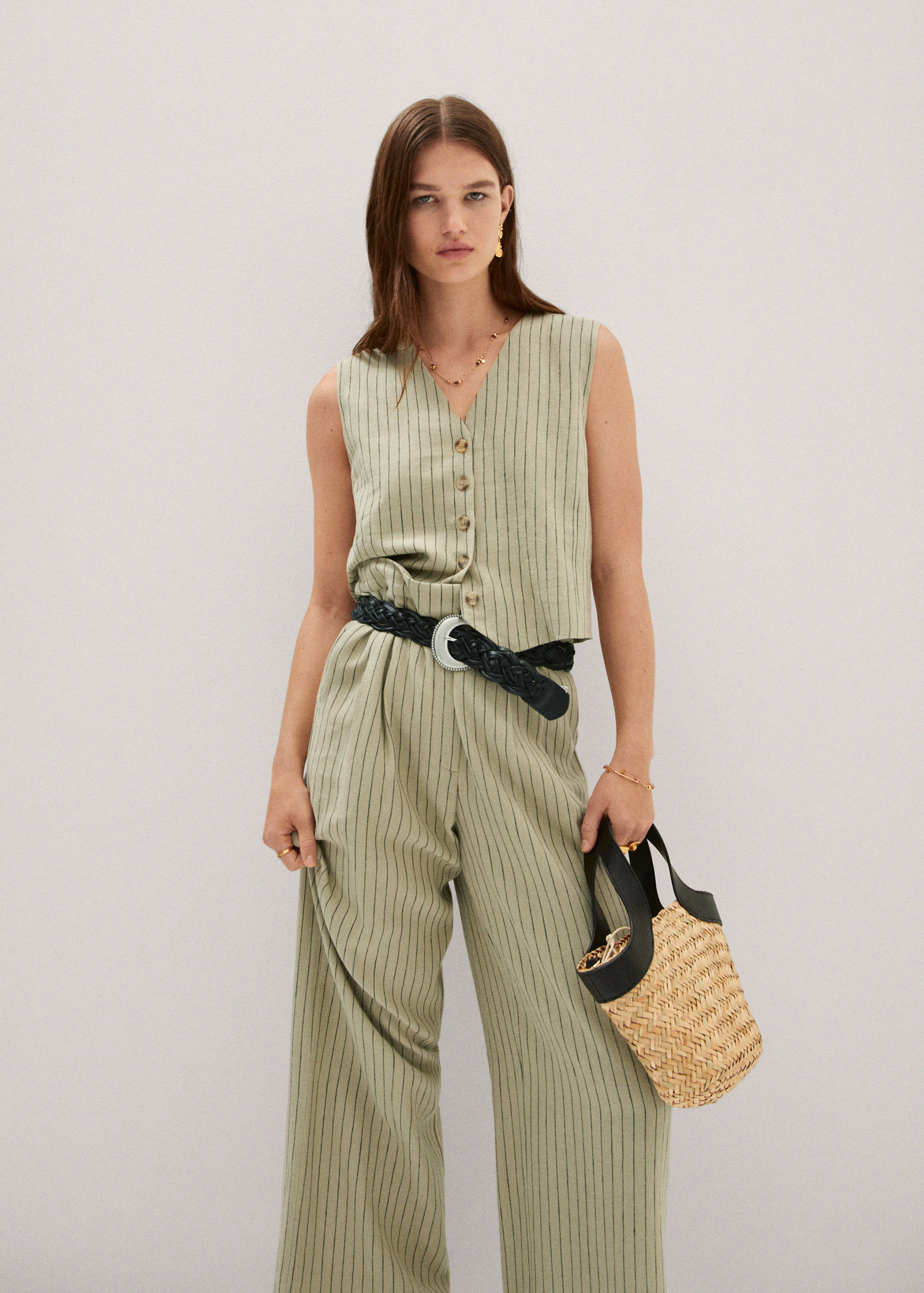 Pinstriped linen waistcoat - Details of the article 2