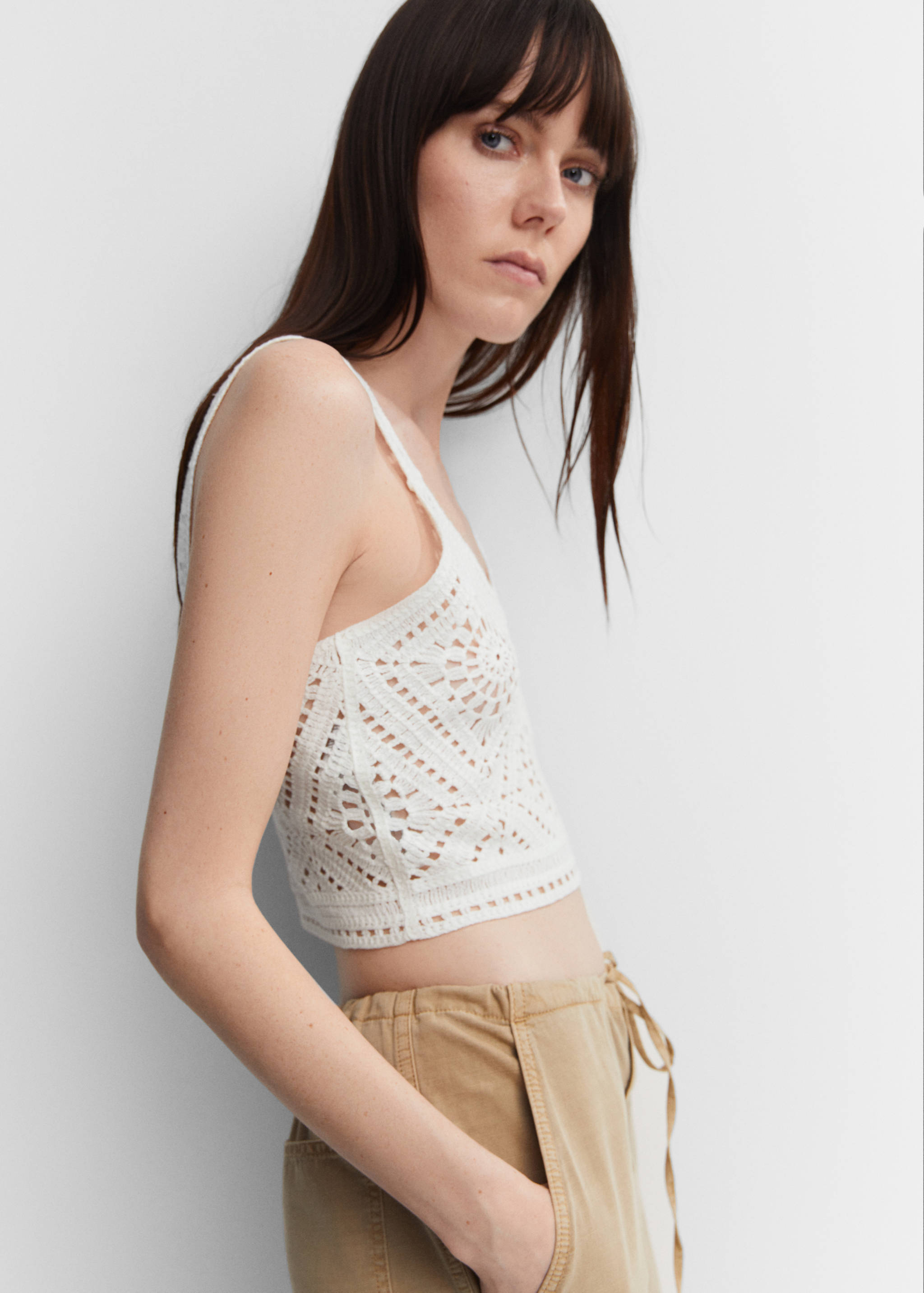 Crochet crop top - Details of the article 2