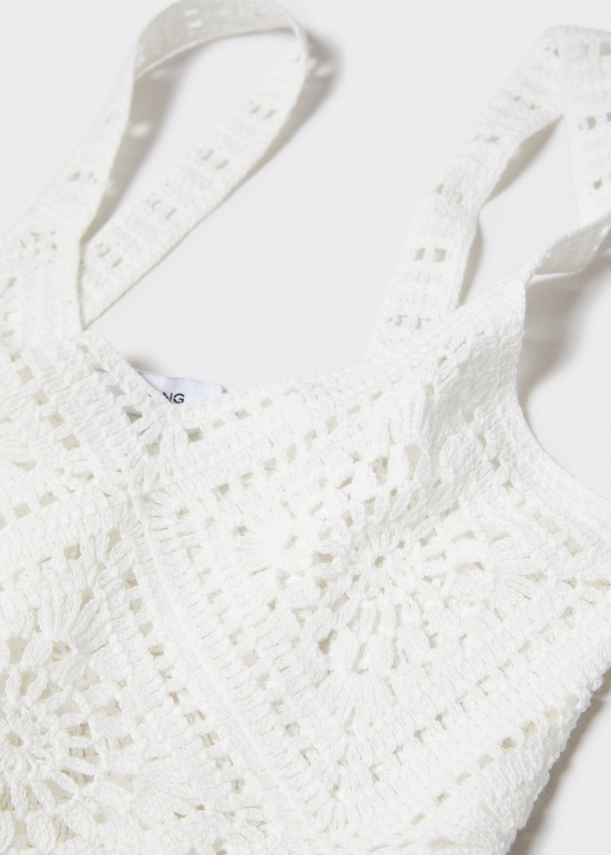 Crochet crop top - Details of the article 8